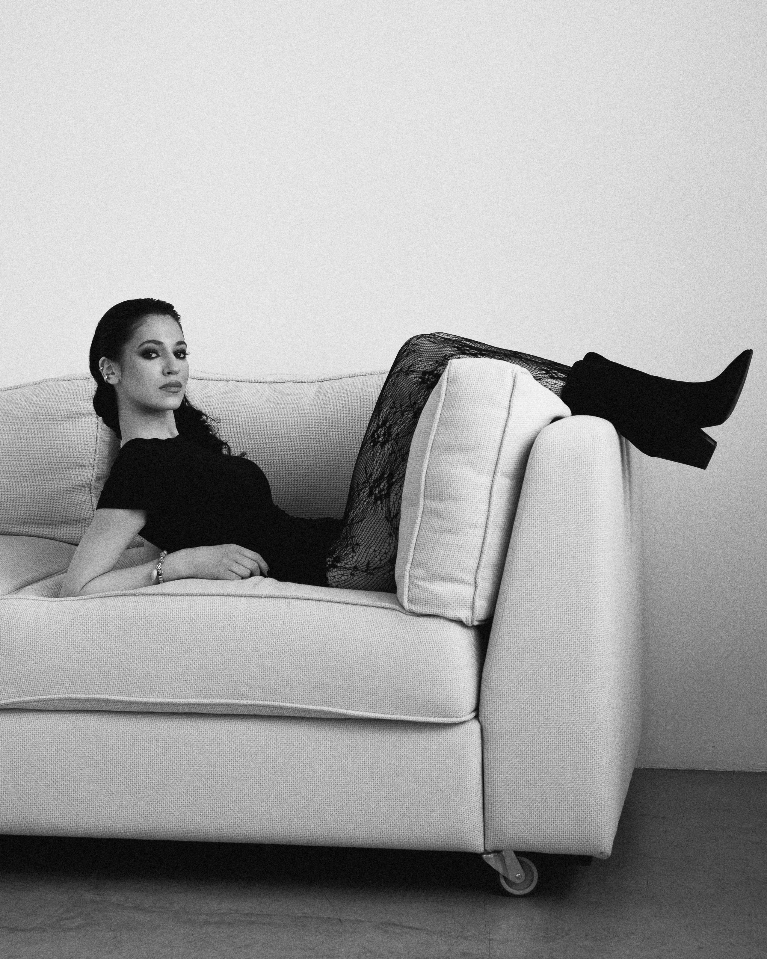 Sofa. Фотограф в Москве Осокин Иван