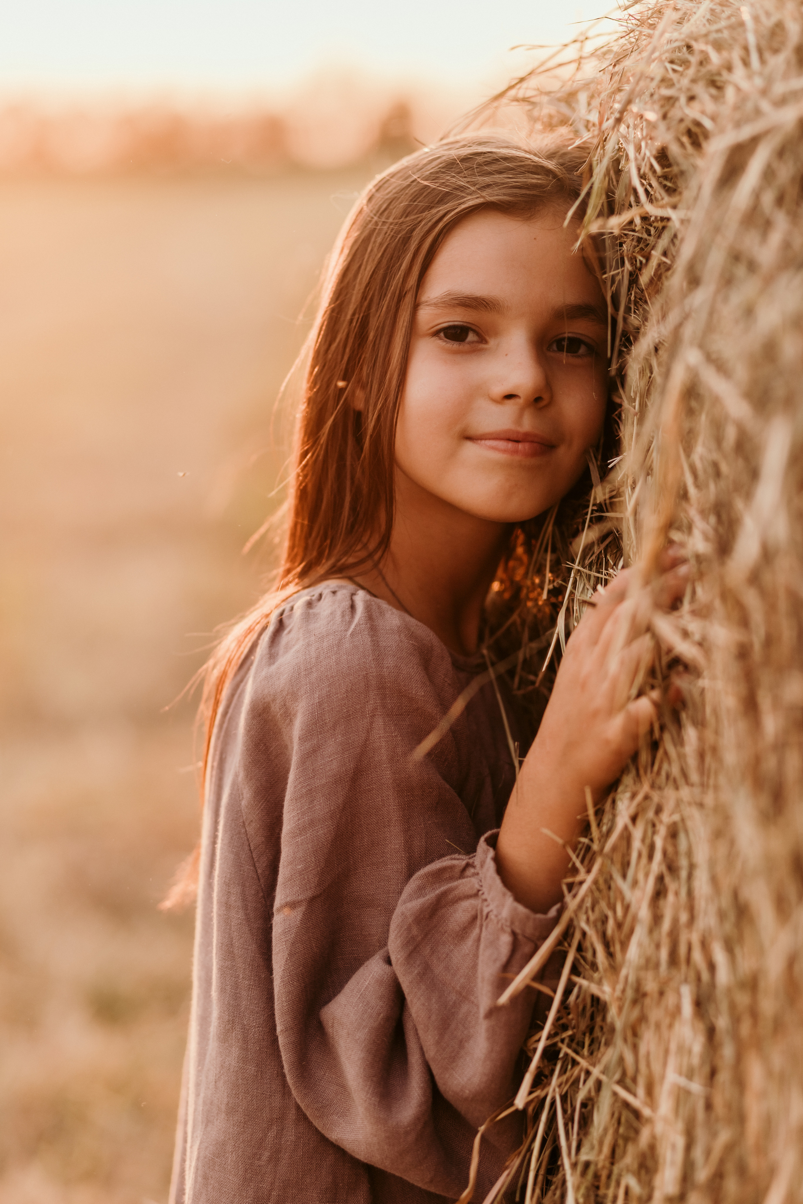 ДЕВЧОНКИ В СТОГАХ. Семейный Фотограф в Санкт-Петербурге Пушкин Анастасия Дьяконенкова