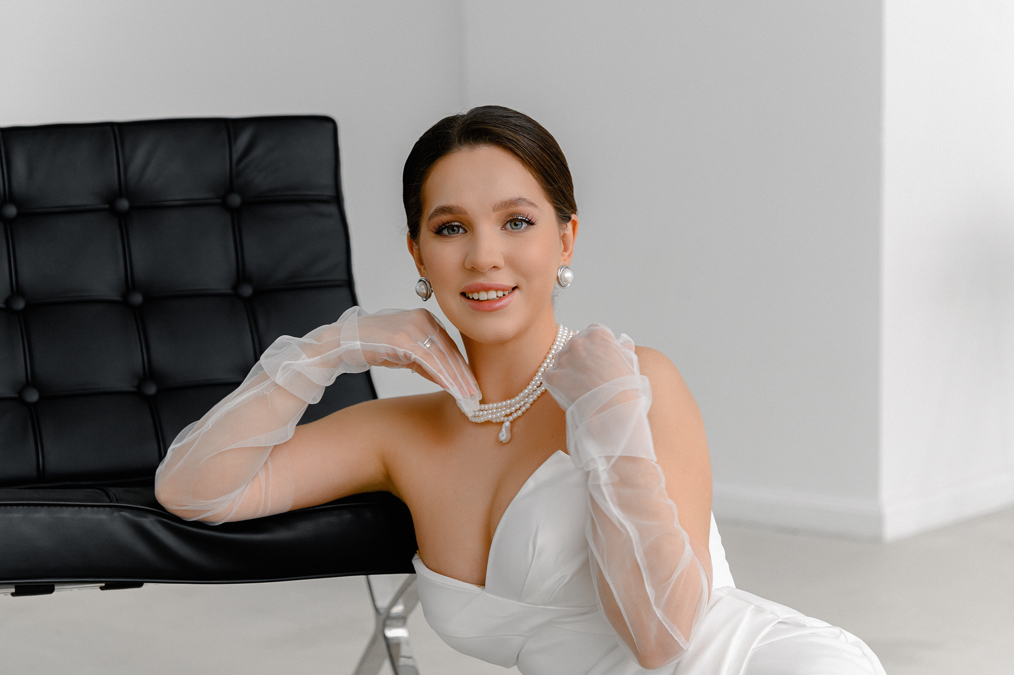 Сборы невесты в фотостудии. Свадебный и индивидуальный фотограф Никита Роут | Москва