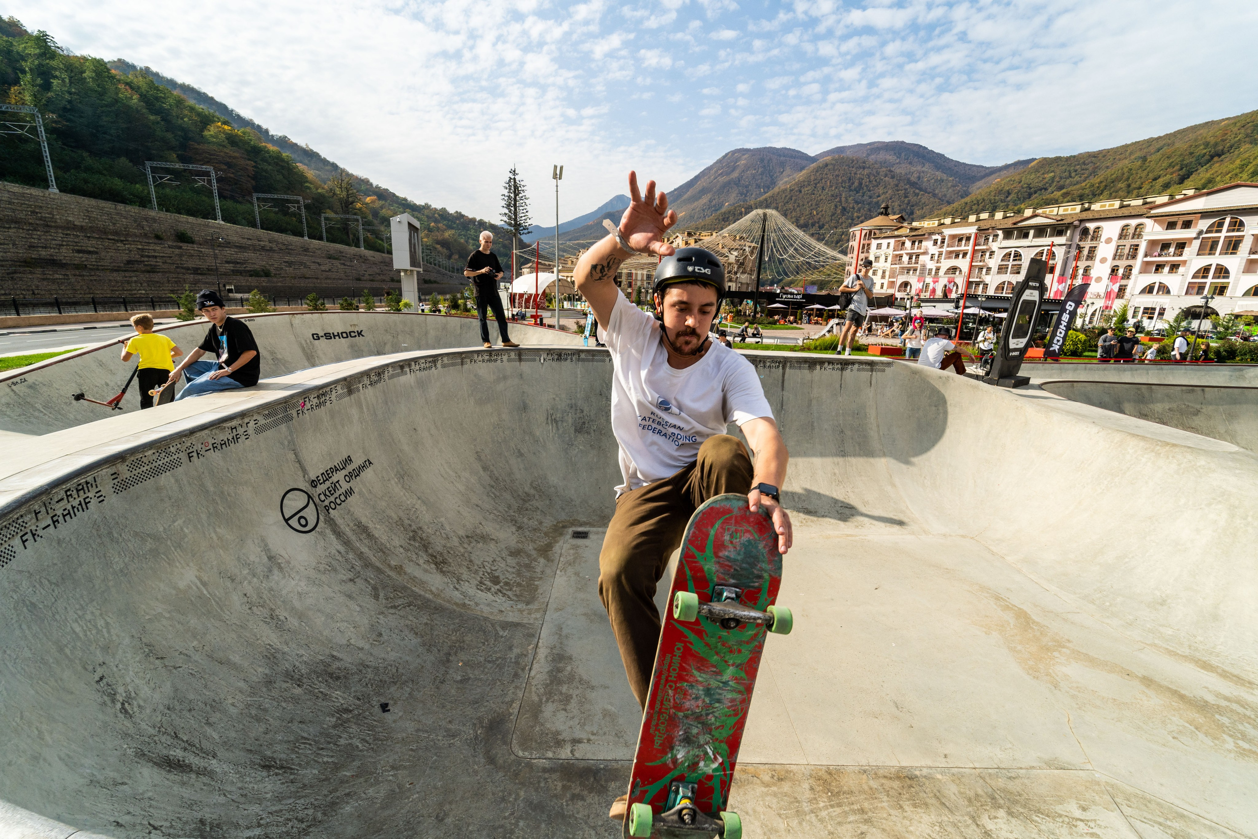 Чемпионат России по скейтбордингу на курорте Красная Поляна 2022. Репортажный фотограф в Красной Поляне и Сочи Павлюченко Екатерина