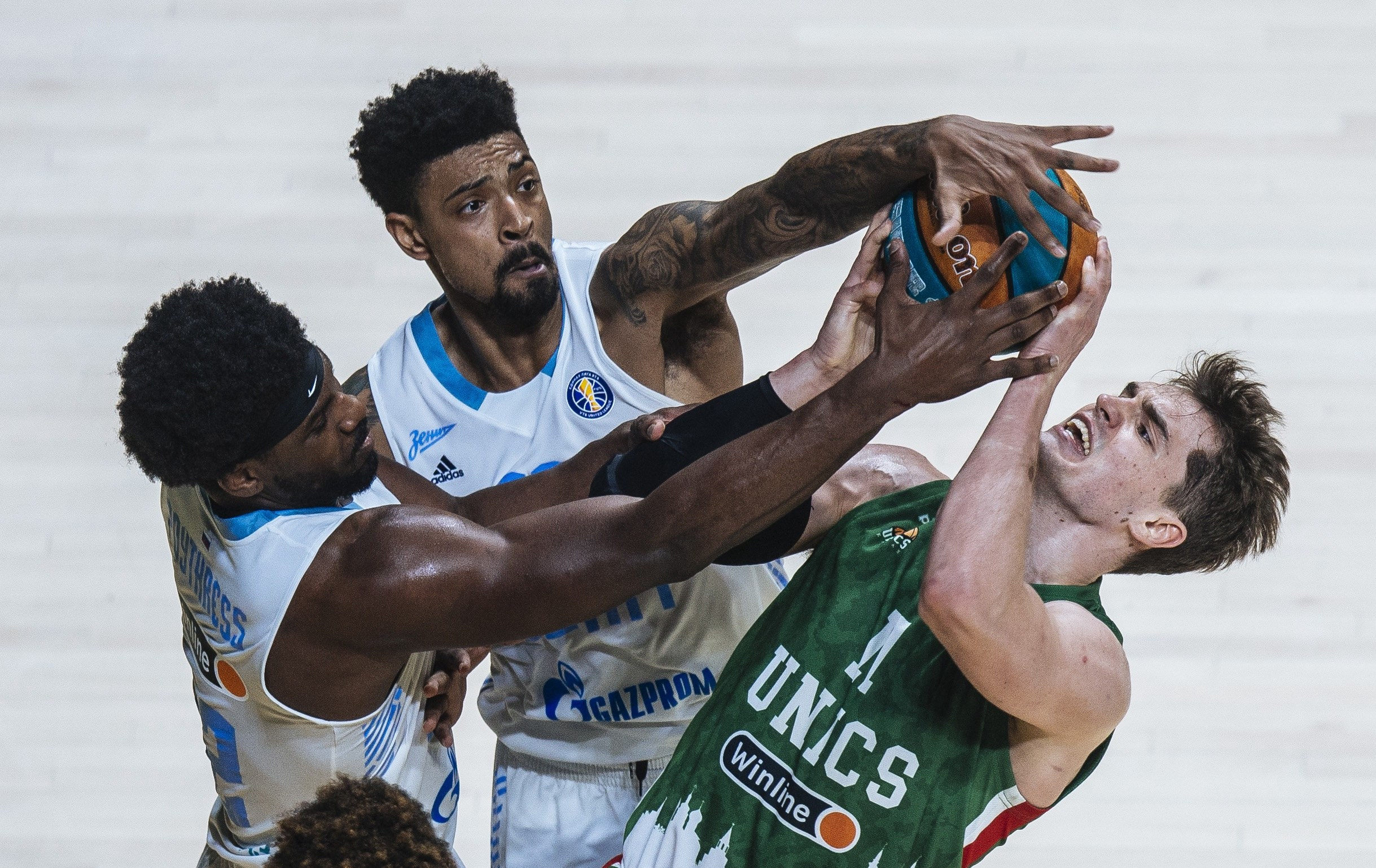 Спорт. Часть 2. Роман Кручинин — спортивный фотограф