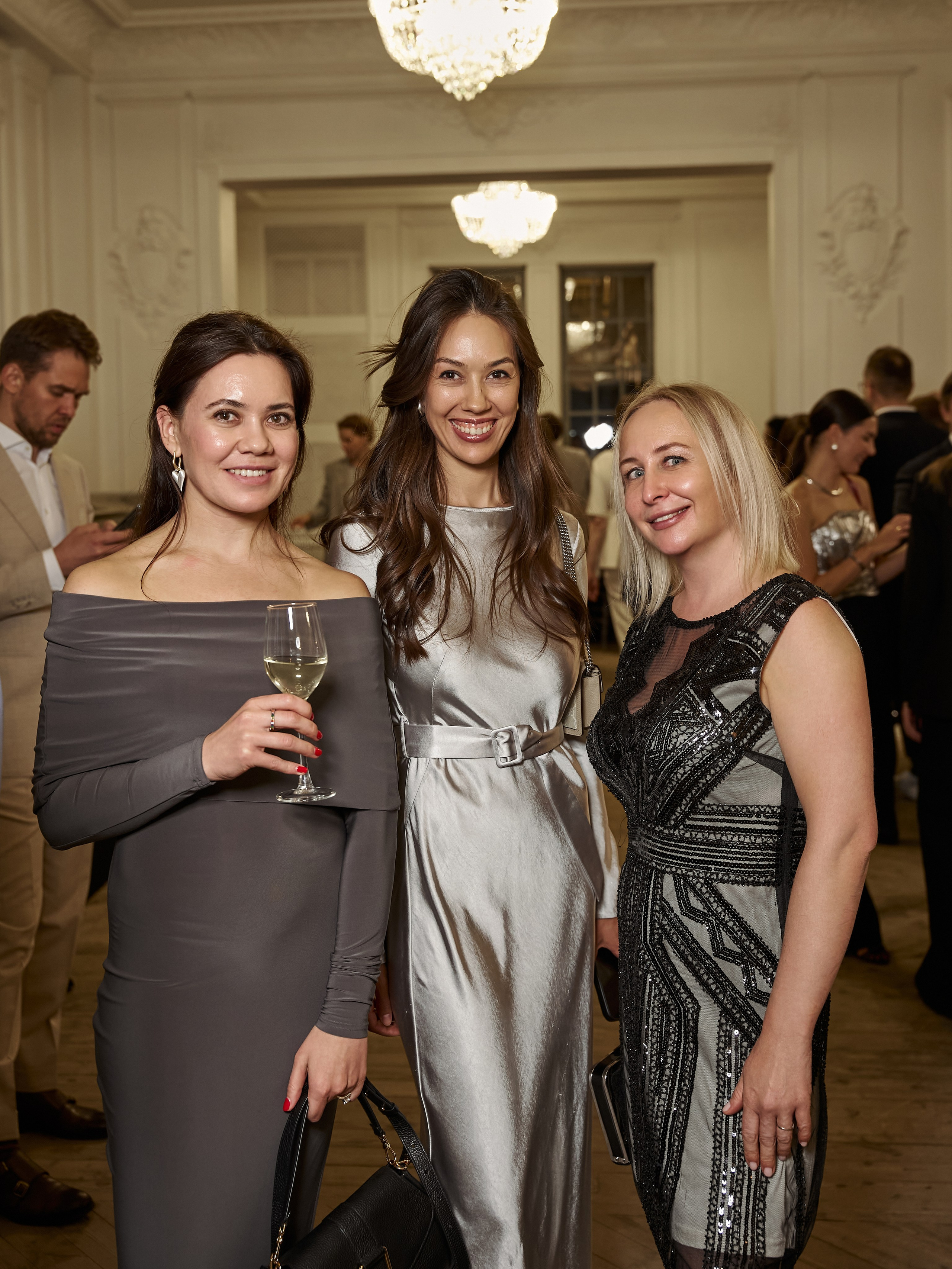 ГАЛА УЖИН. PRO-AGELESS