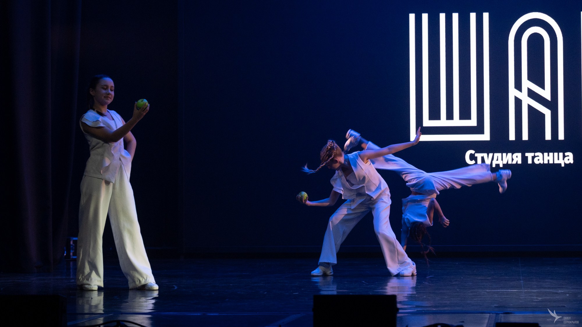 Отчетный концерт студии танца «ШАГ». Репортажный фотограф в Казани Павел Серпокрылов