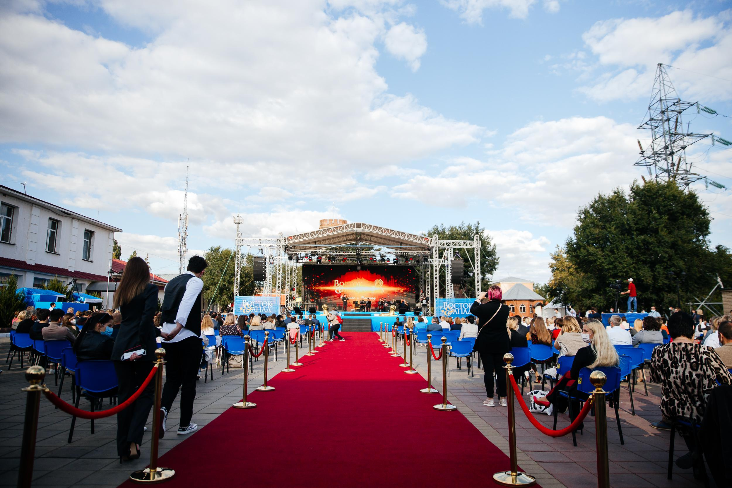 Международный кинофестиваль «Восток&Запад. Классика и Авангард». Свадебный фотограф Евгений Мирончев