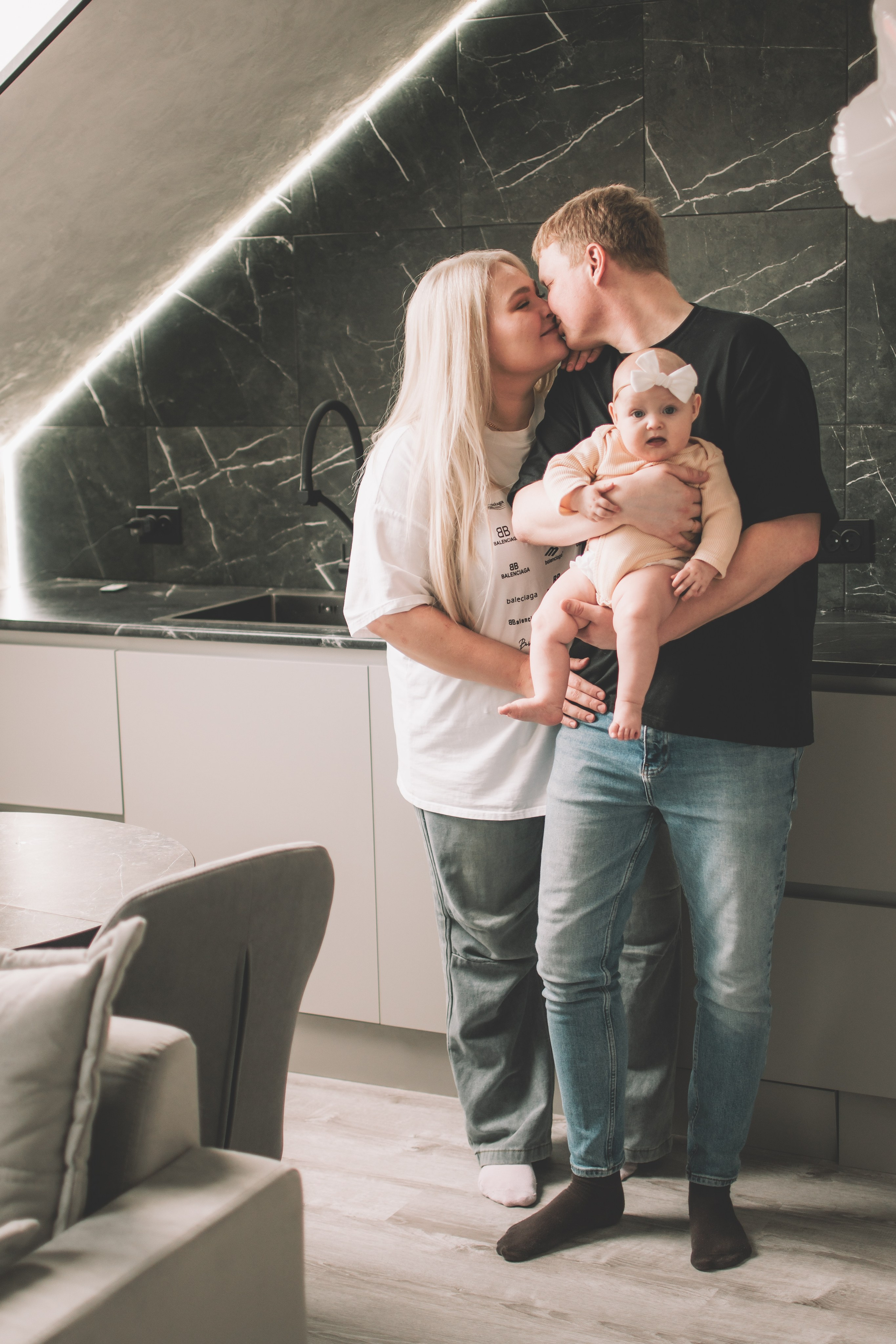 Съемка в честь полгодика. Семейный и свадебный фотограф Губкинский и Ставрополь