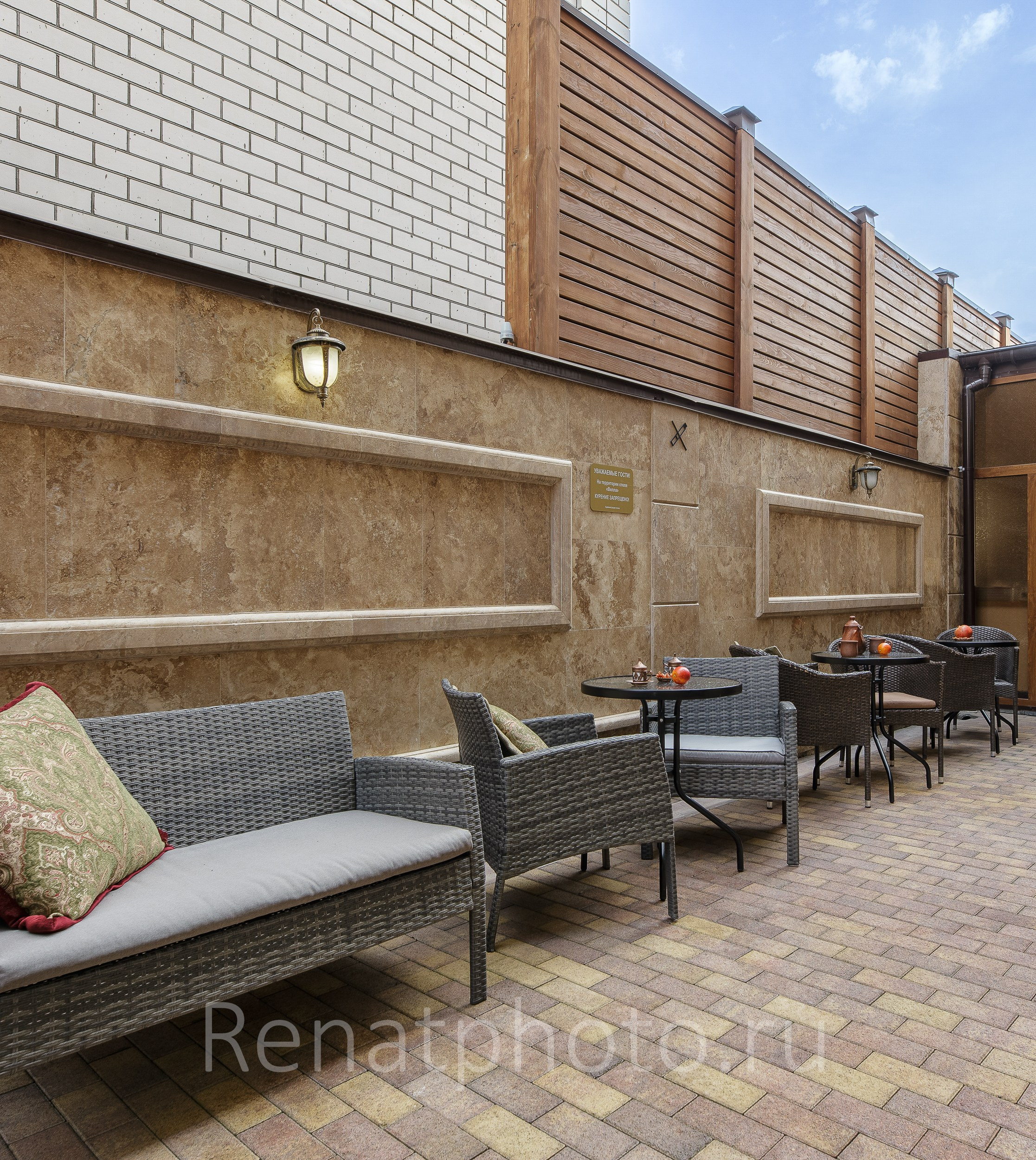 Отель «Вилла». Профессиональная фотосъёмка интерьеров, предметная фотосессия еды для меню г. Анапа