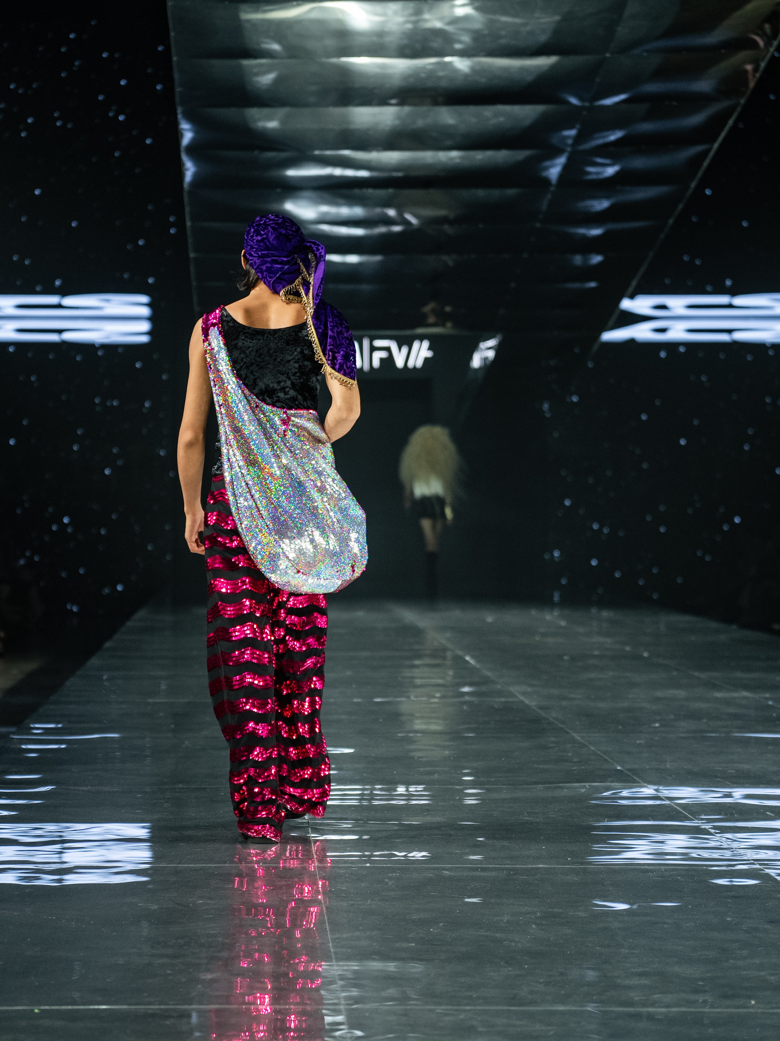 Visa Fashion Week YESYES. Сайт Алматинского НЮ АРТ, будуар и фэшн фотографа Дениса Карпенко