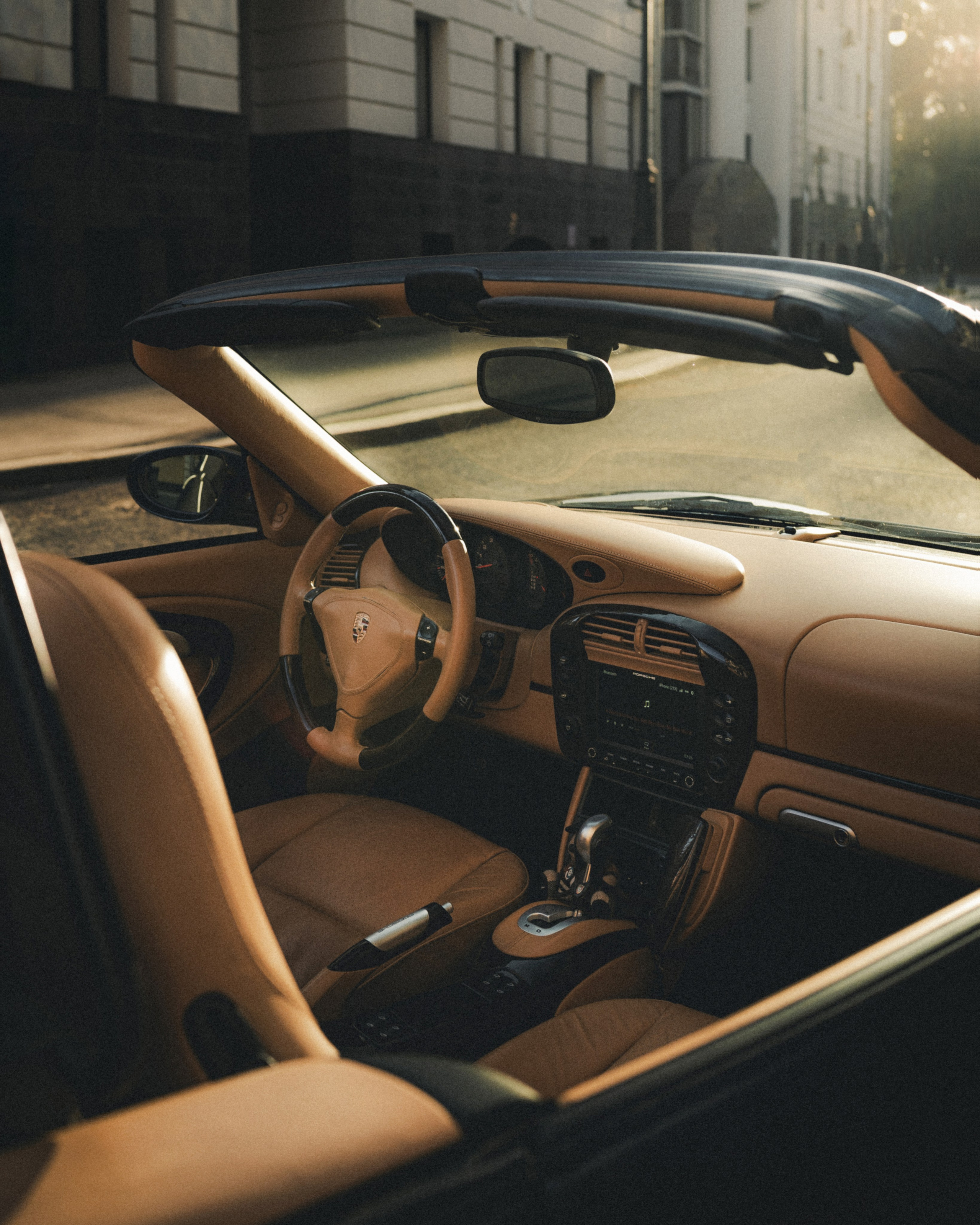 Porsche Carrera 4 Cabriolet x Elina. Фотограф Илья К. в Москве