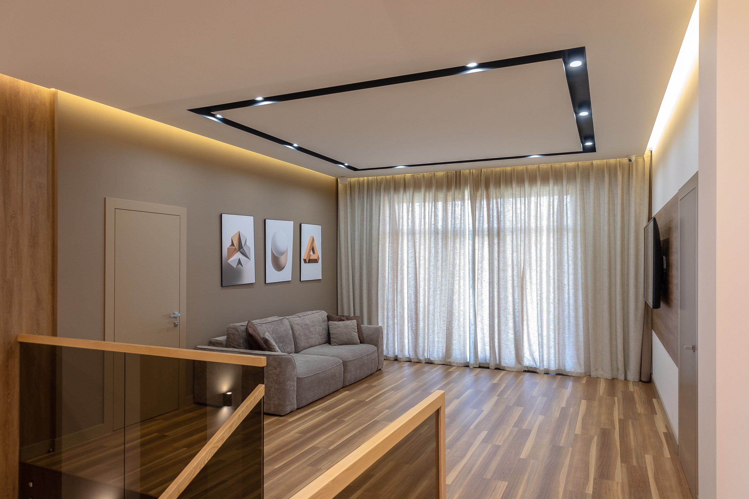 Дом 1. Фотограф Антон Катунин | Симферополь