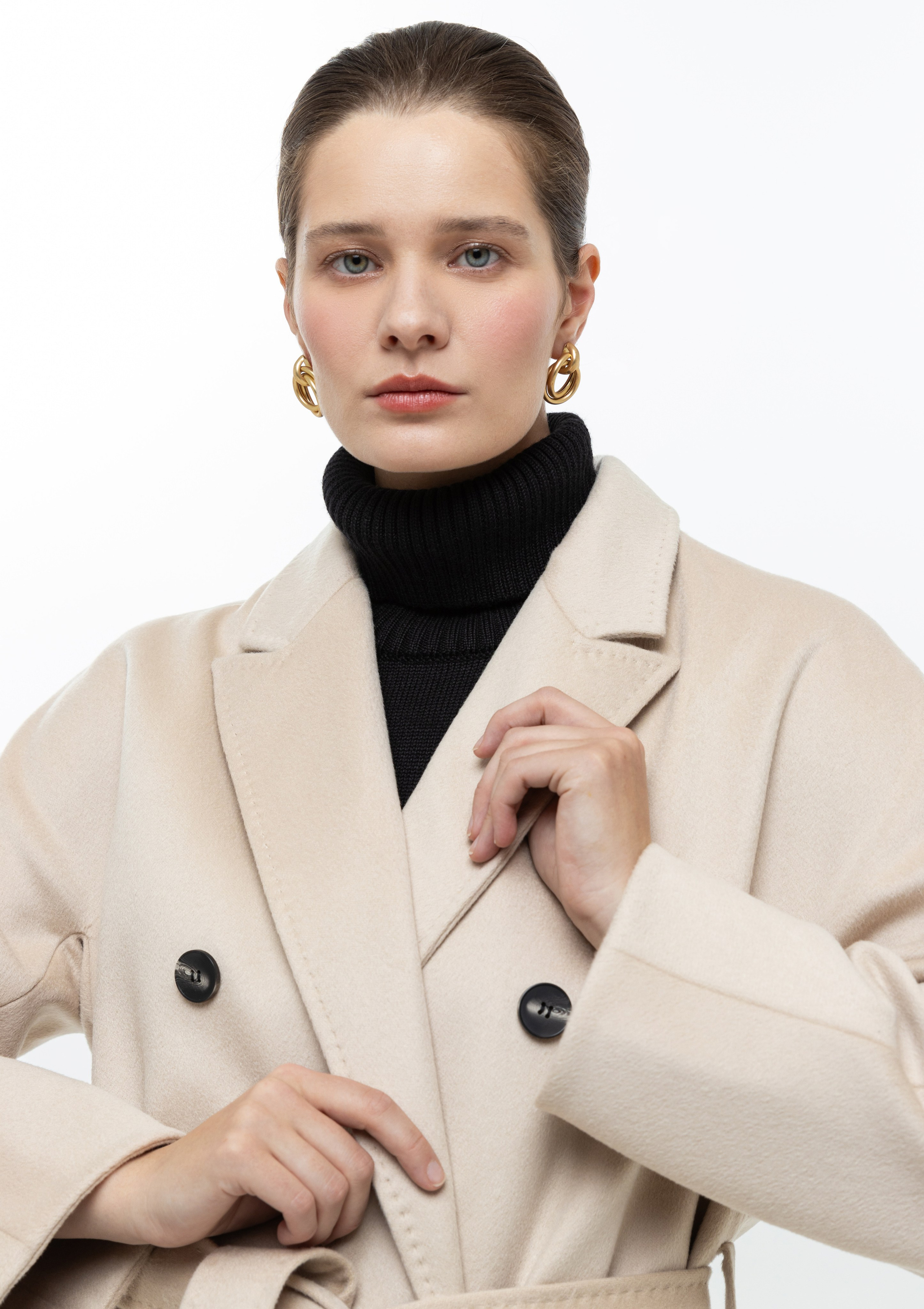 Каталог. Верхняя одежда + трикотаж бренда. 4ч,. Визажист для брендов, Фэшн продюсер Олеся Глушкова