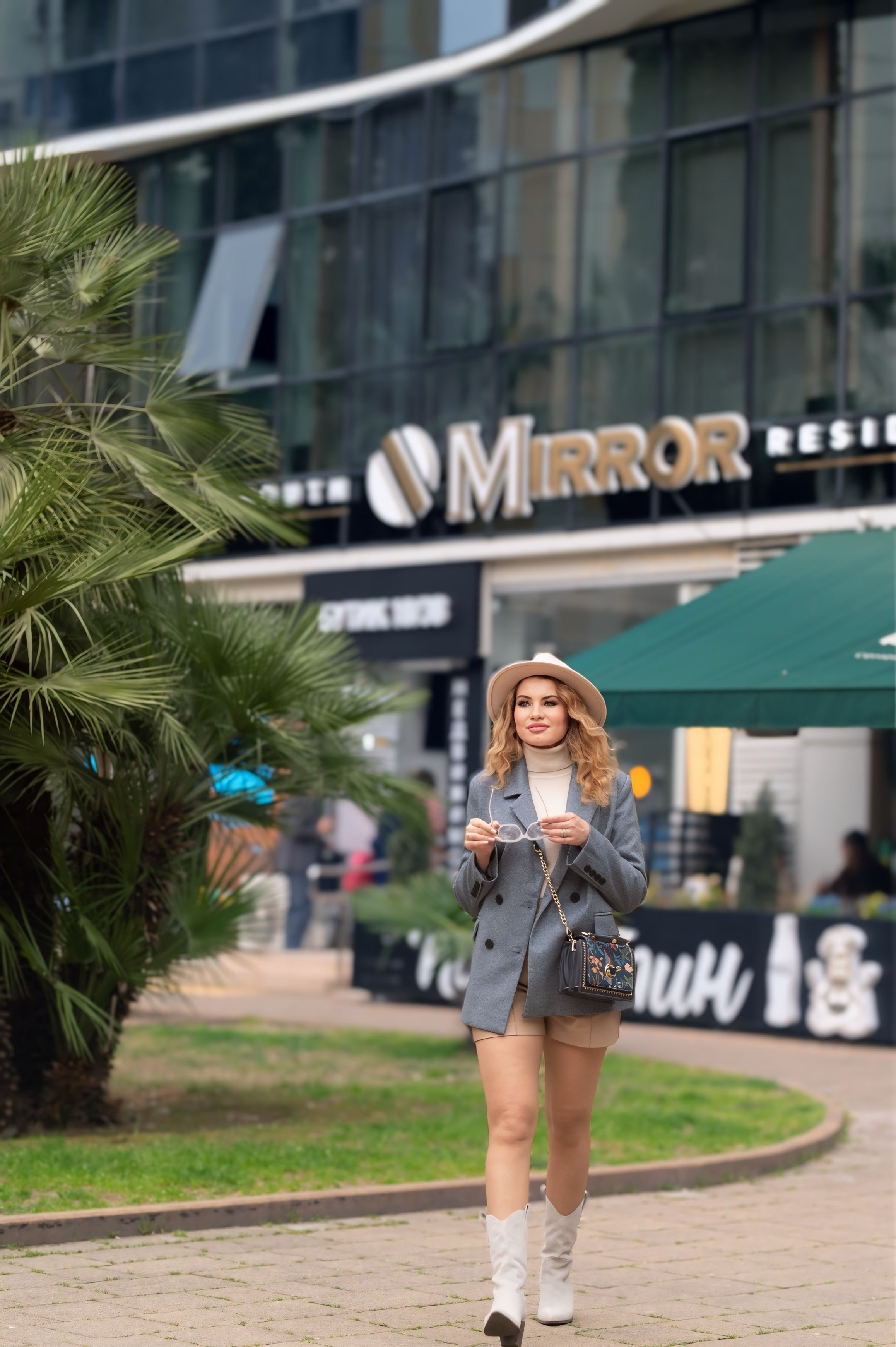 Съёмки для отелей. Сеть отелей в Сочи и Адлере MIRROR. Портретный фотограф в Москве Наталия Комарова