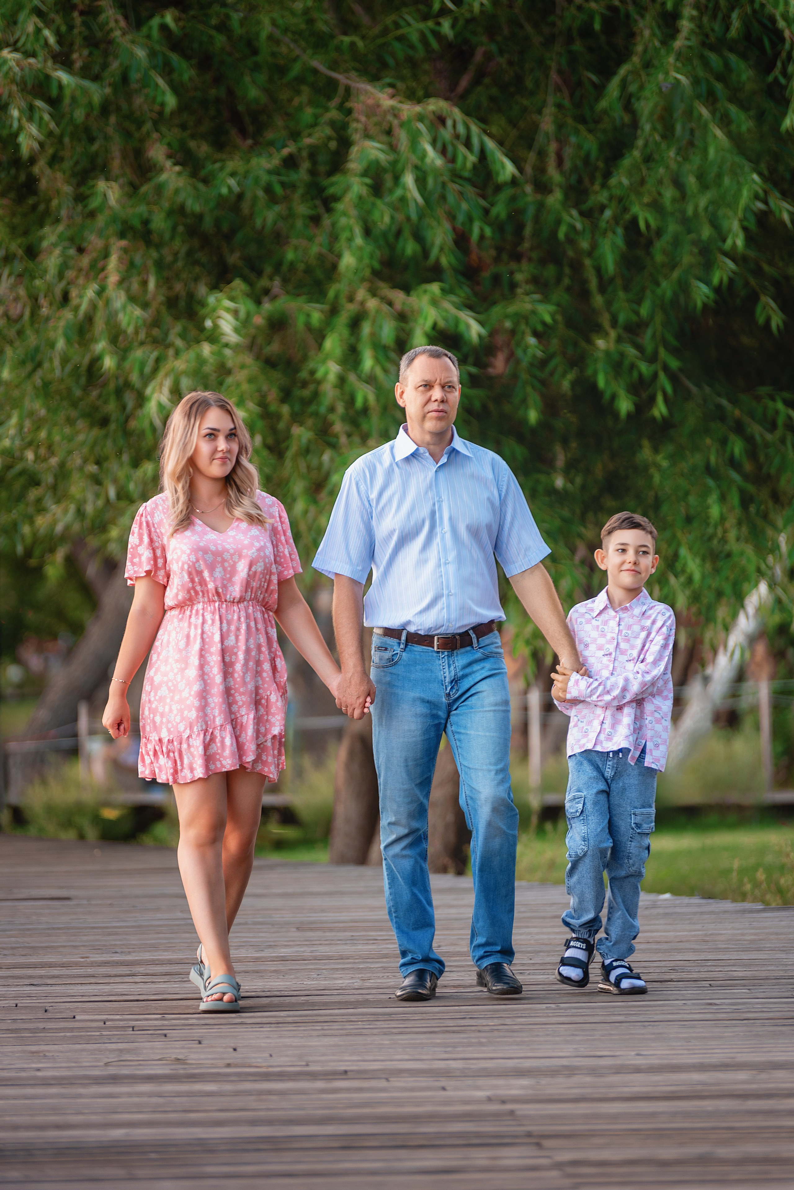 Семейная фотосессия дети мама папа и ребенок