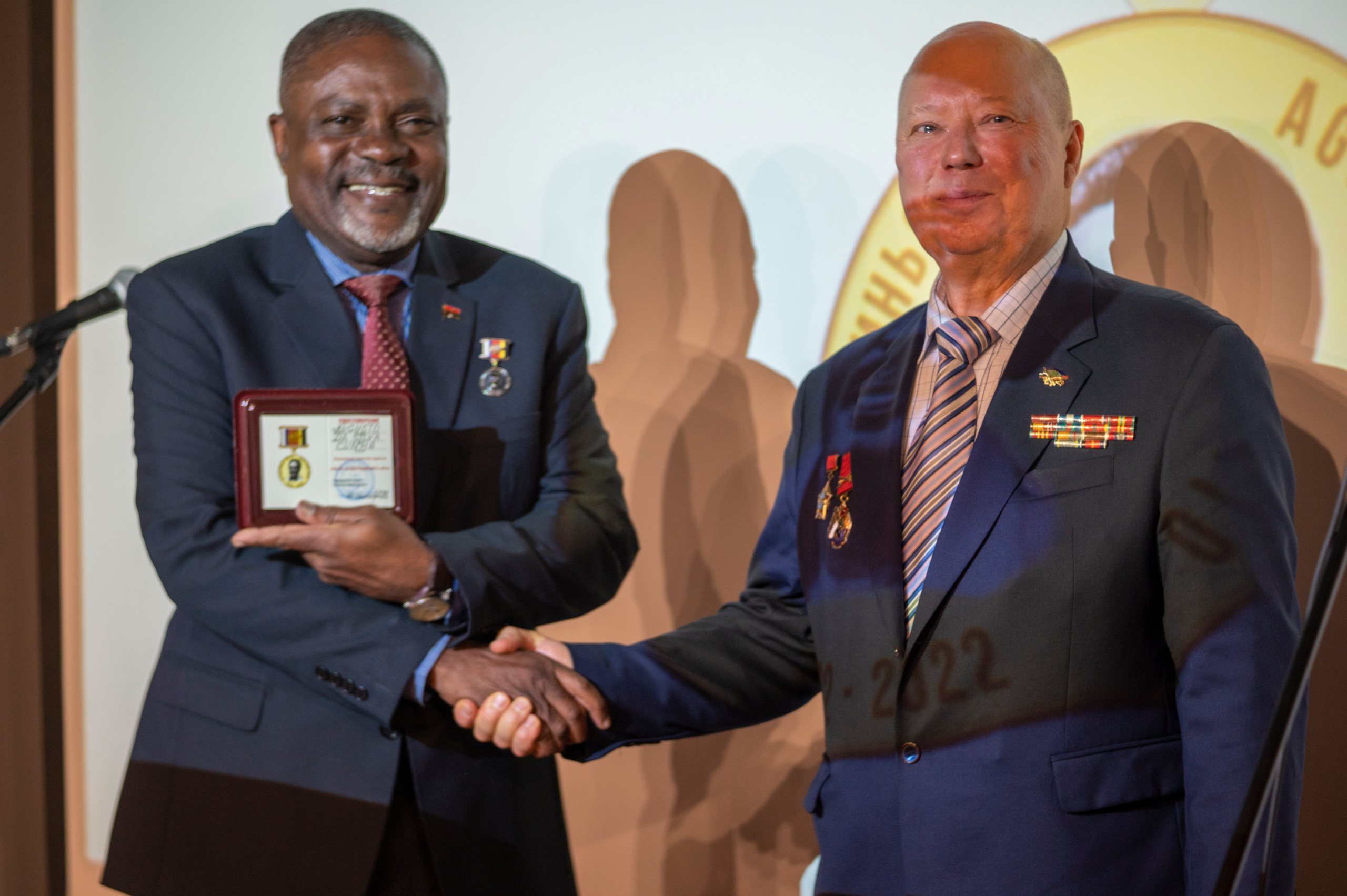 Ветераны Анголы «От прошлого к настоящему». Фотограф Роман Адлер