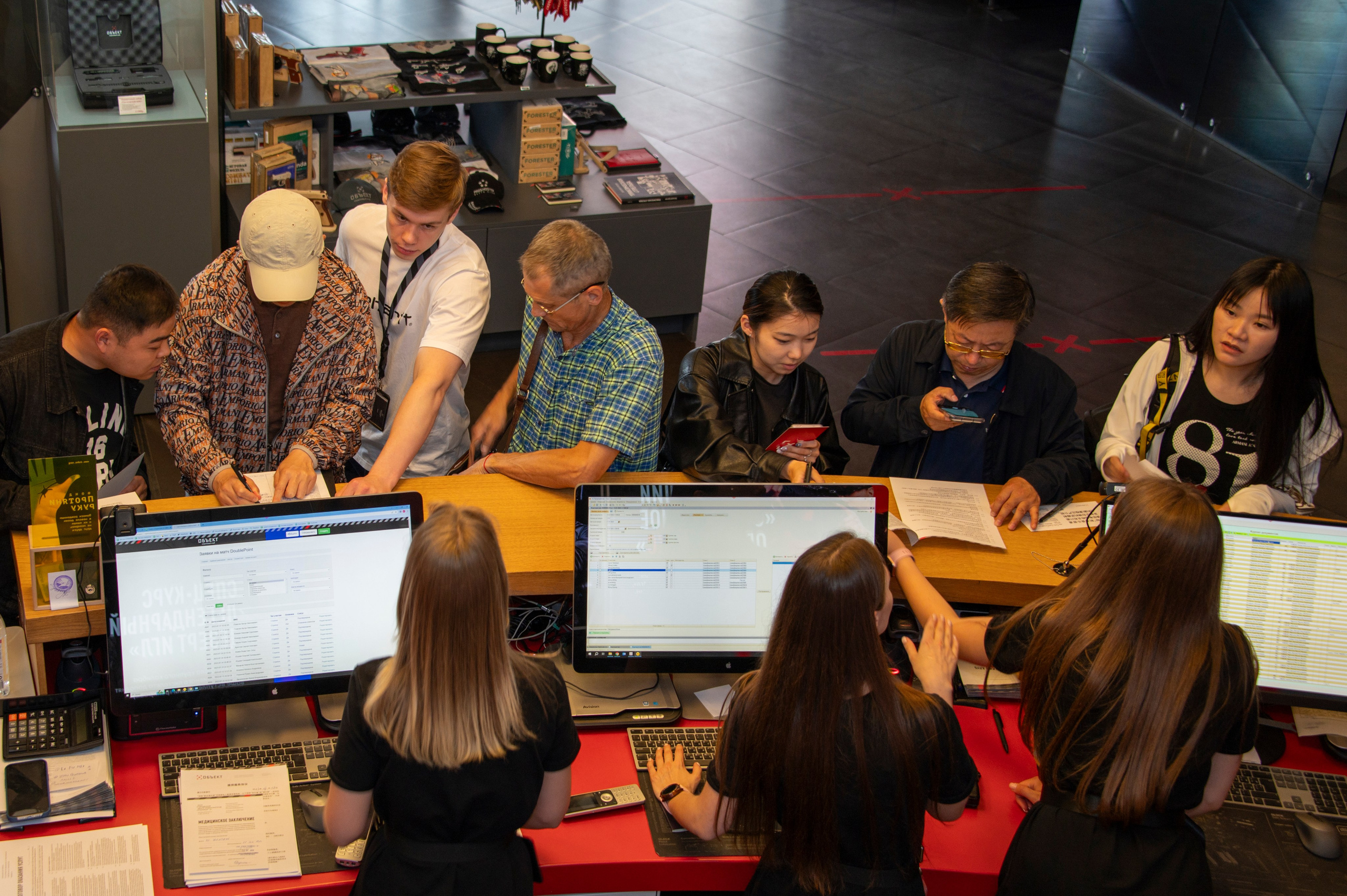 Фоторепортаж из стрелкового клуба «Объект». Фотограф Роман Адлер