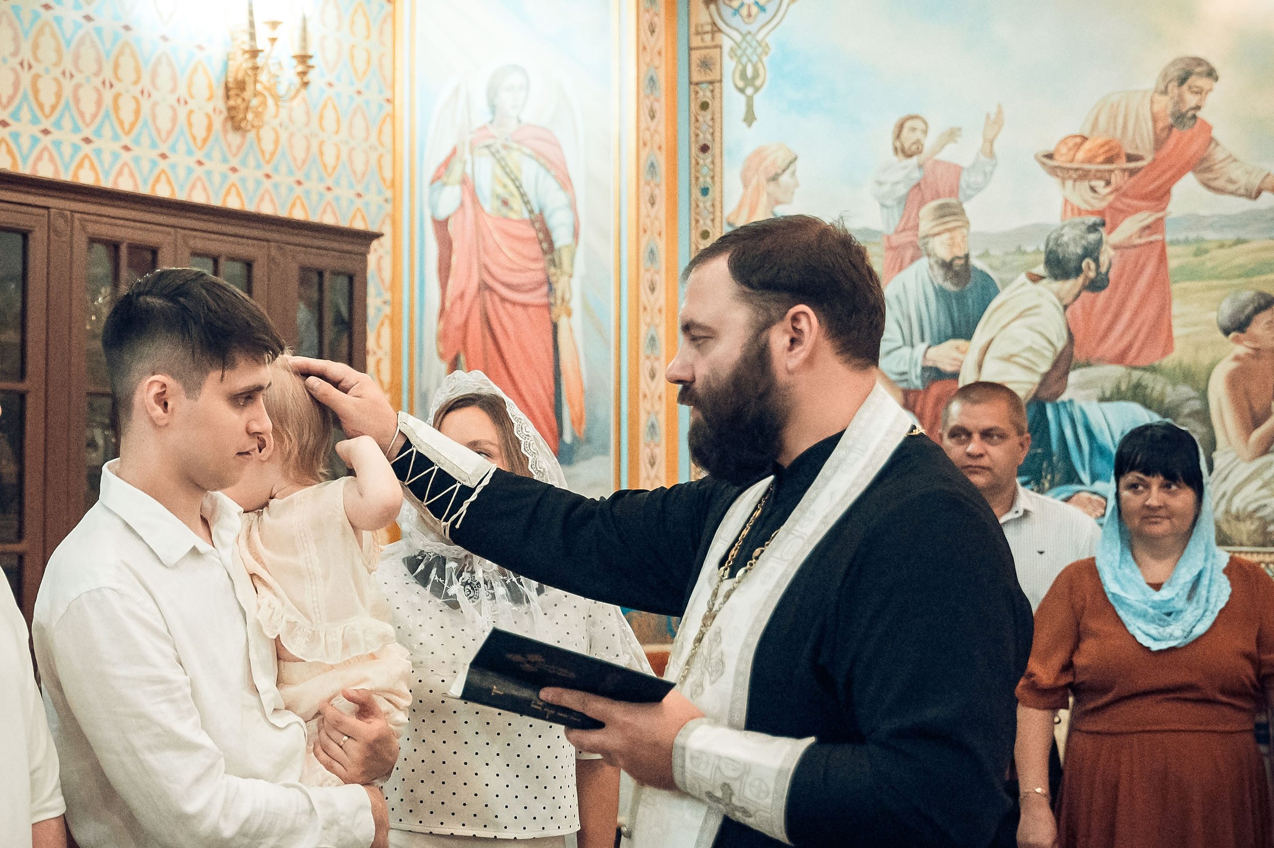 Крещение Евы в храме Александра Невского (Краснодар) — фотоальбом от фотографа Людмилы Абрамовой