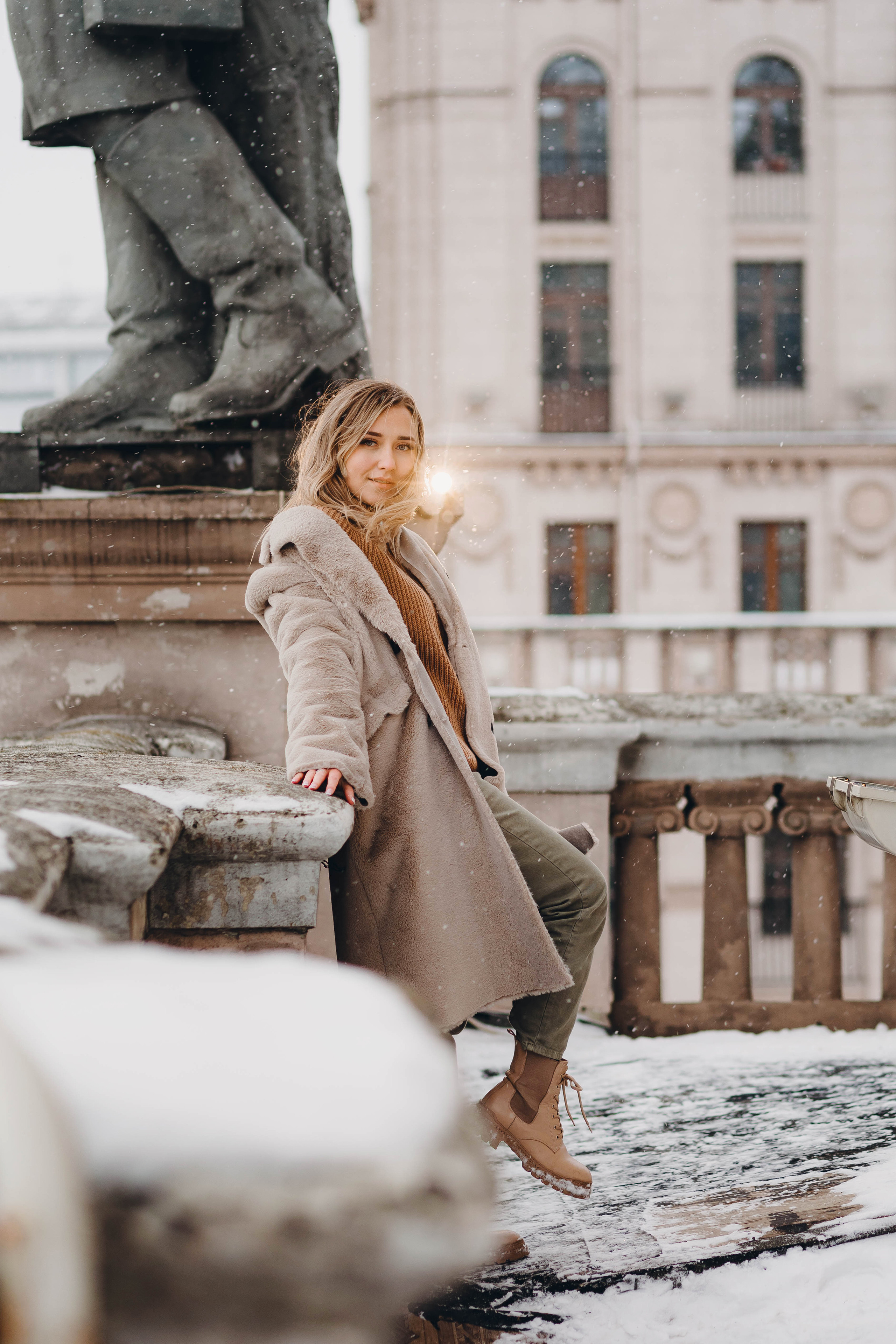 Анастасия на балконе. Портретный фотограф в Минске Анна Волейко
