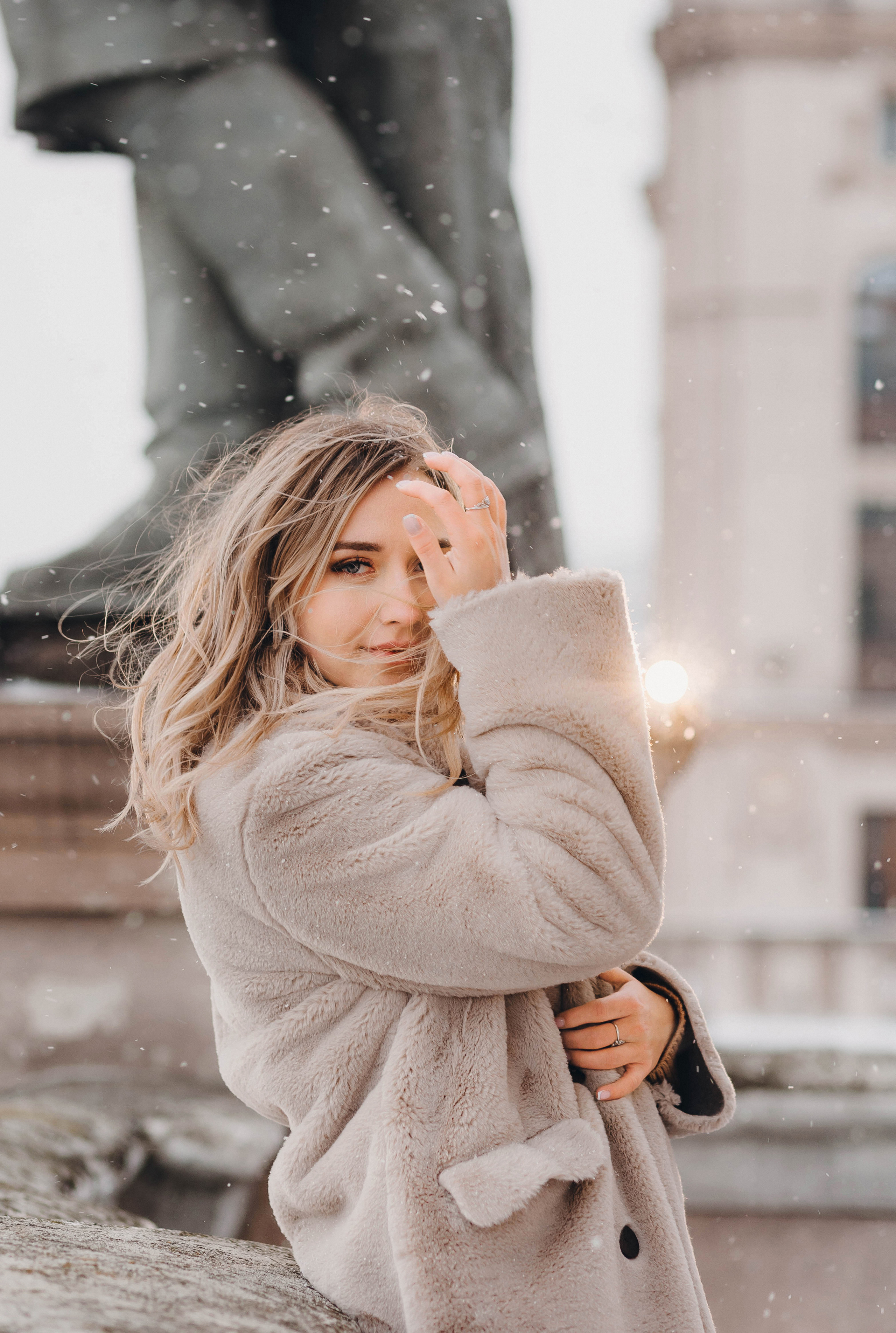 Анастасия на балконе. Портретный фотограф в Минске Анна Волейко