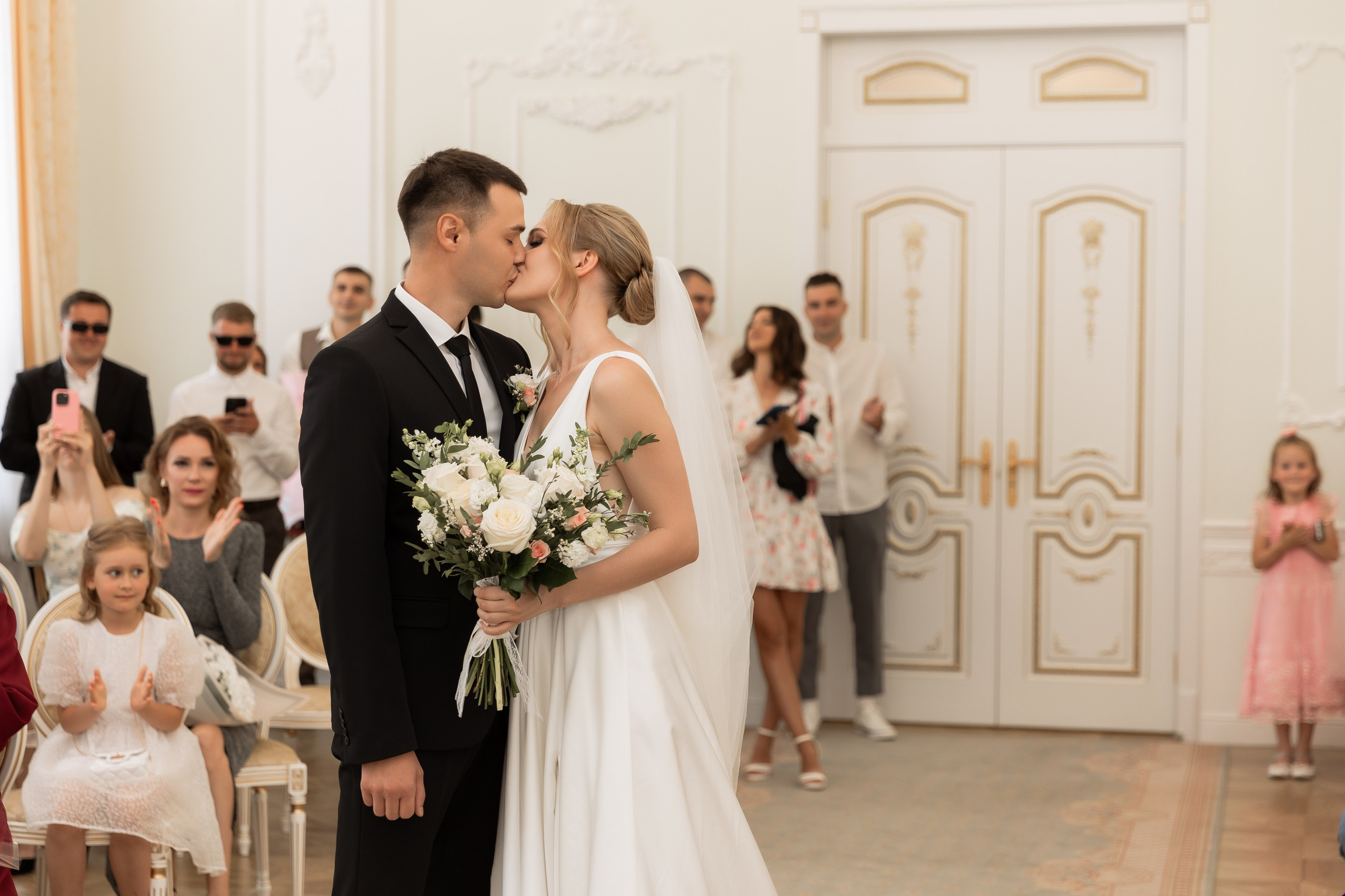 Екатерина и Николай. Свадебный и семейный фотограф Татьяна Ласкина в Великом Новгороде