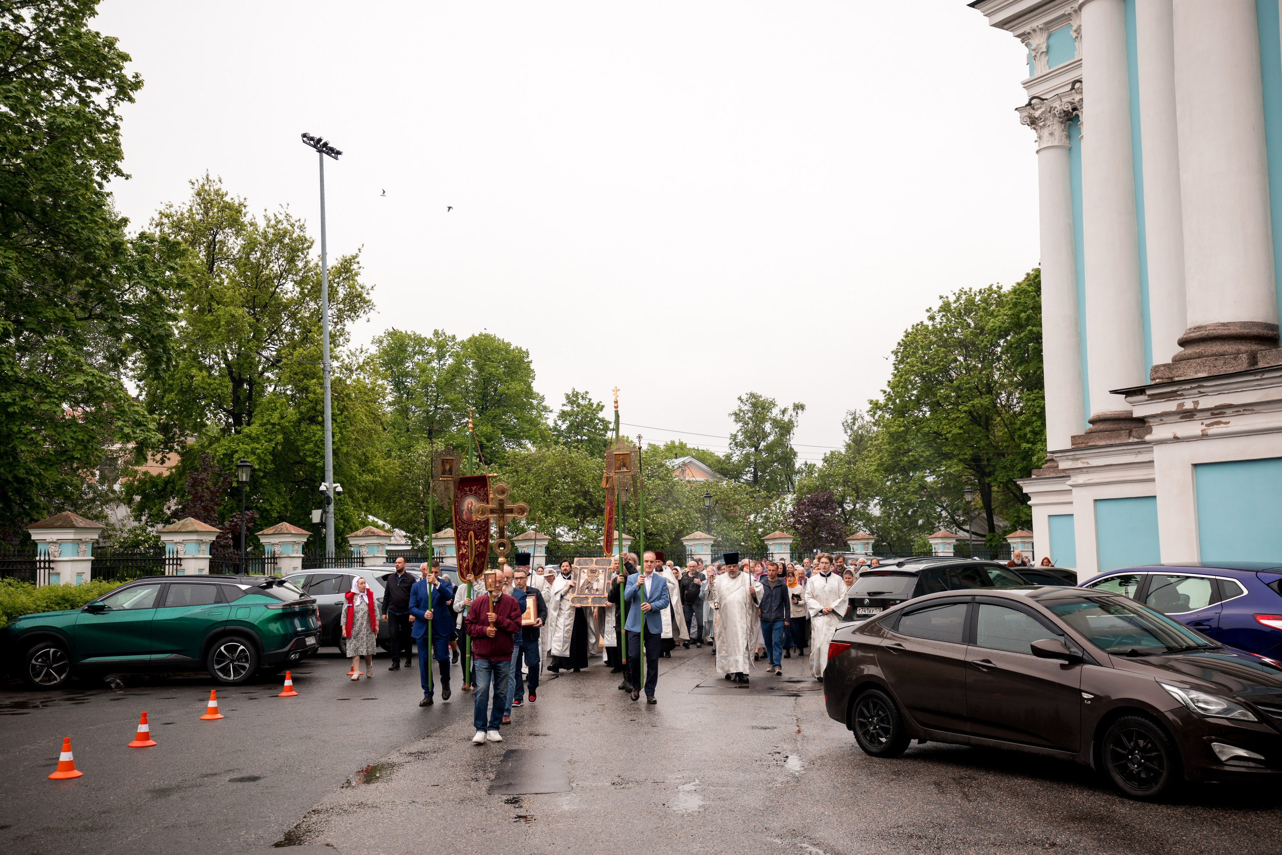 ПЯТНИЦА 6-Й СЕДМИЦЫ ПО ПАСХЕ. ПОПРАЗДНСТВО ВОЗНЕСЕНИЯ. ПЕРЕНЕСЕНИЕ МОЩЕЙ СВЯТИТЕЛЯ И ЧУДОТВОРЦА НИКОЛАЯ ИЗ МИР ЛИКИЙСКИХ В БАР. НИКОЛО-БОГОЯВЛЕНСКИЙ МОРСКОЙ СОБОР