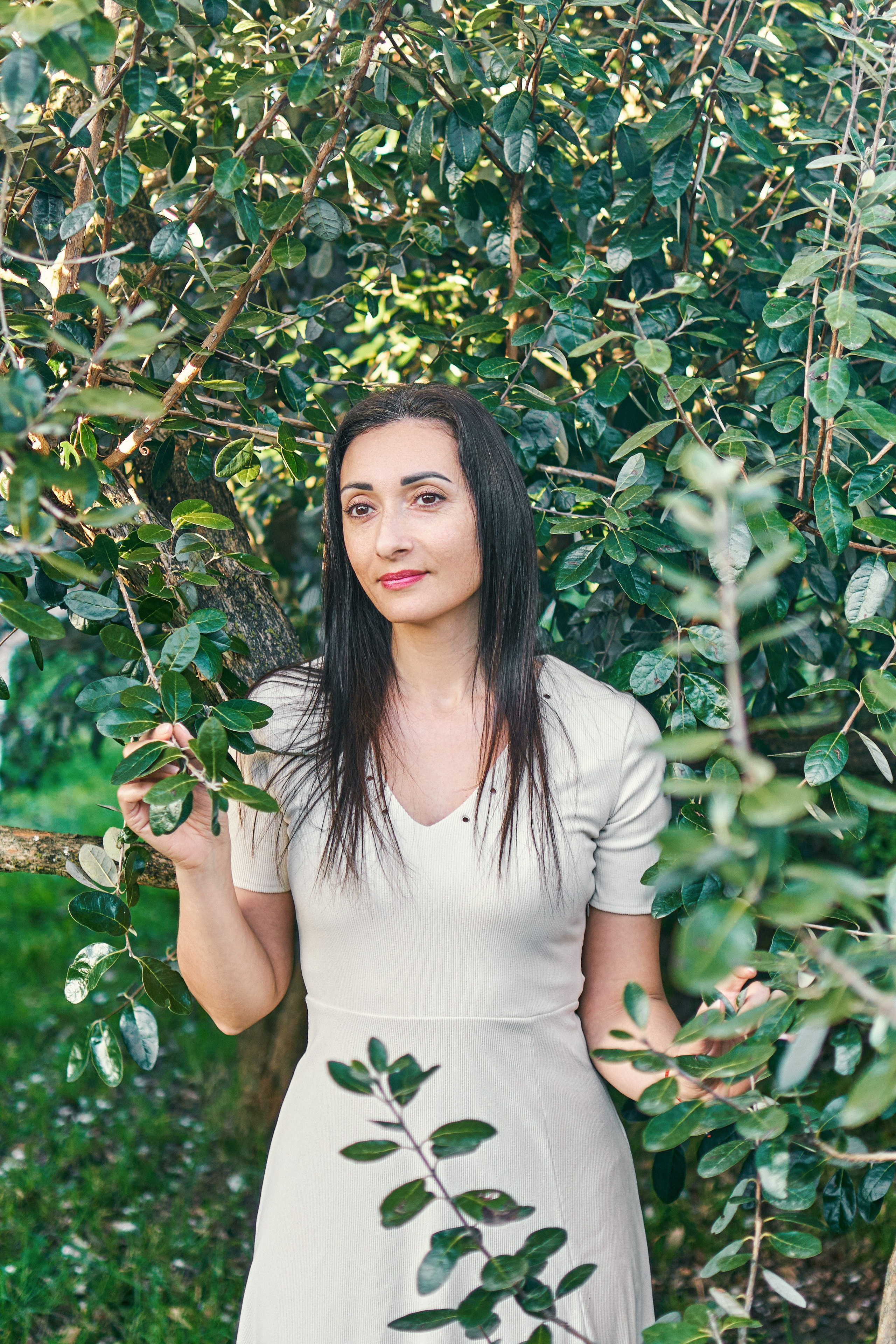 Съёмка Оксаны в цветущем саду в Абхазии. Фотограф Абхазия|Цандрипш|Гагра|Сириус|Красная Поляна Артём Большаков