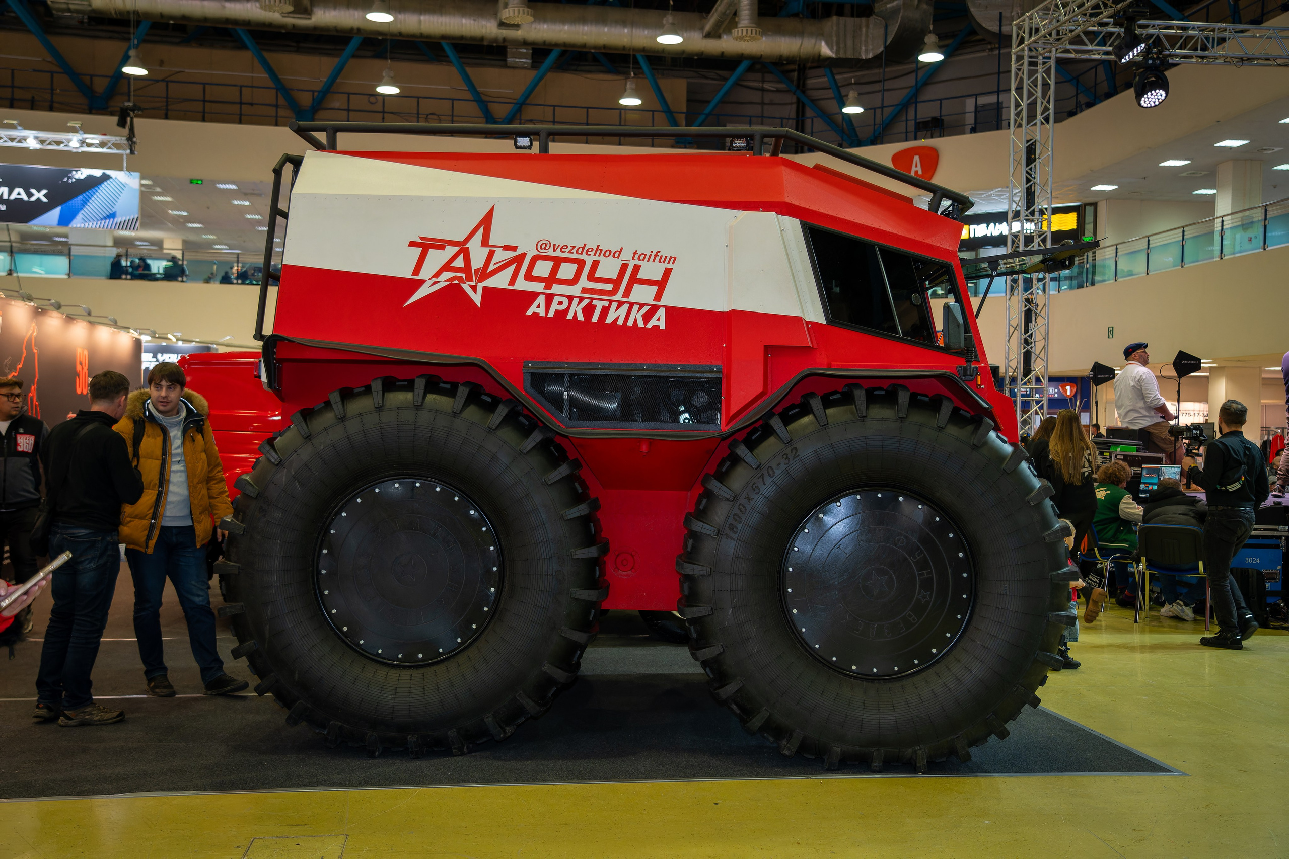 Прогулка по выставке Поехали 2023. «Студия DRONAVT`s» — видеосъёмка и фотография г. Москва