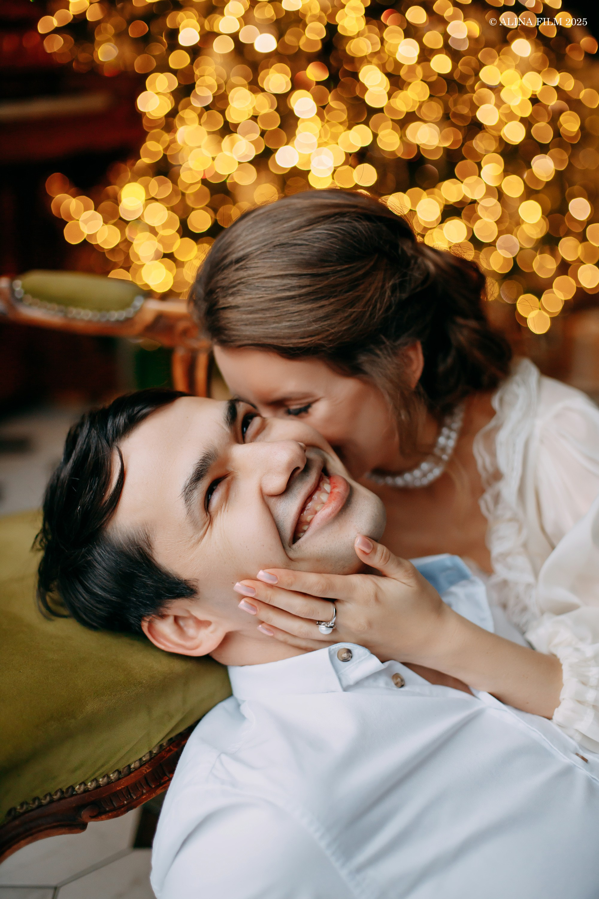 Новогодняя лавстори в винтажной фотостудии. Фотограф в Санкт-Петербурге Alina Film