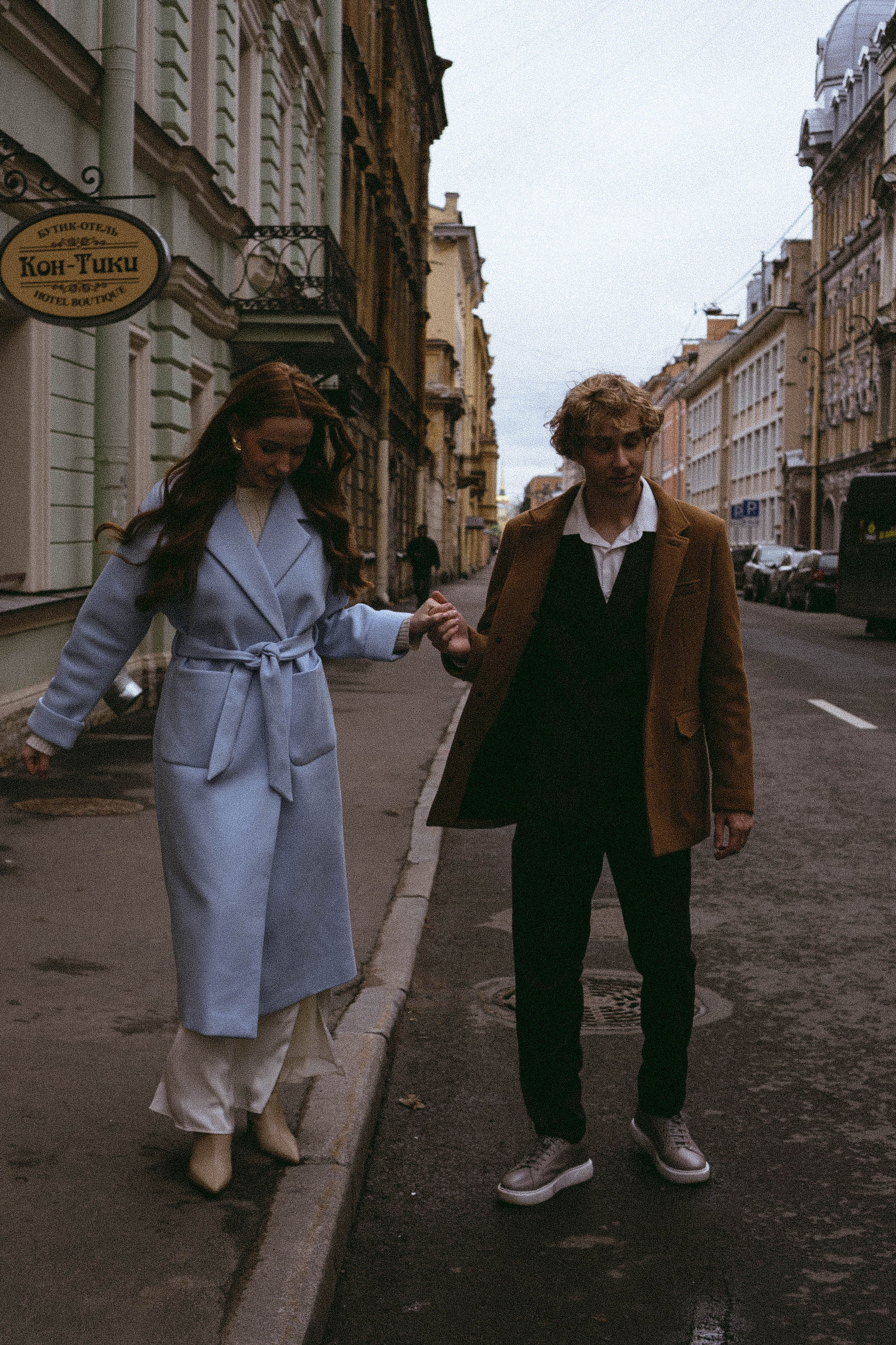 СВАДЕБНАЯ СЬЕМКА В ОТЕЛЕ. СБОРЫ ЖЕНИХА И НЕВЕСТЫ И ТАКЖЕ ТОР И ПОДГОТОВКА К ПРОГУЛКЕ И ПРОГУЛКА ПО ПЕТРОГРАДКЕ. Профессиональный фотограф, Санкт-Петербург — Виктория Богомолова