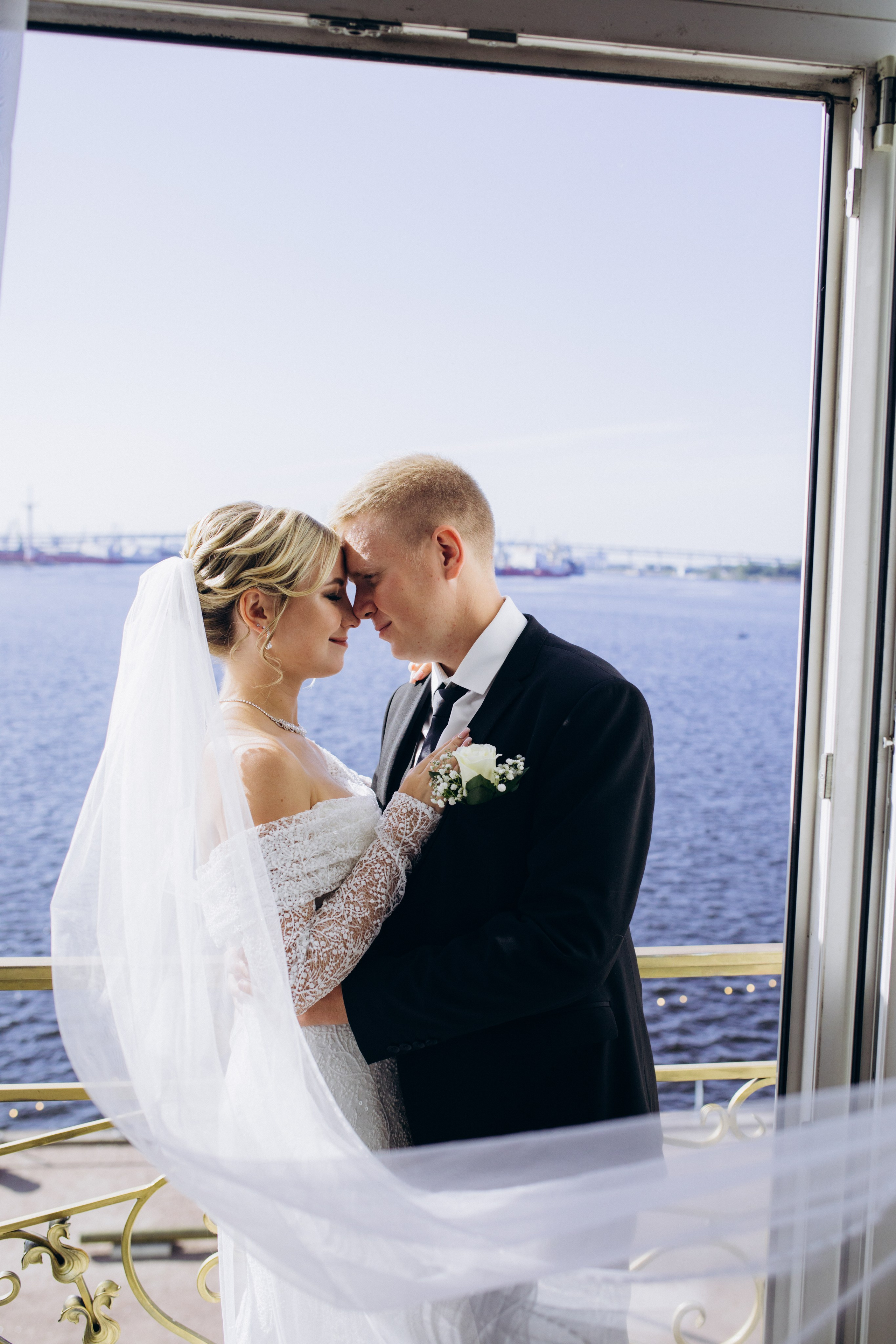 Свадебная регистрация в Загсе на Английской Набережной в Санкт-Петербурге. Фотограф в Санкт-Петербурге Разиля Идиятуллина