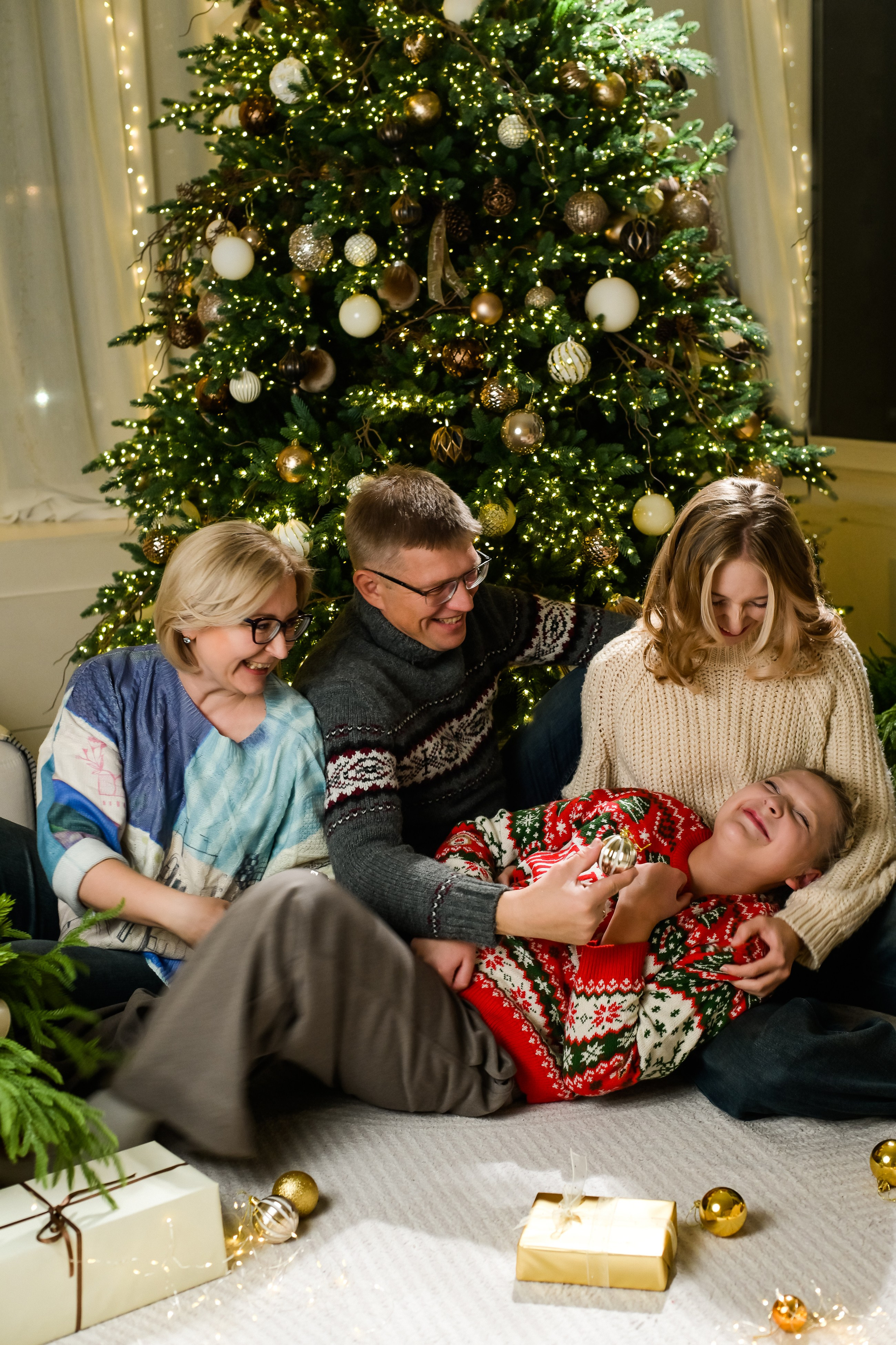 Семья Александра, Сашеньки, Юленьки и Катюши