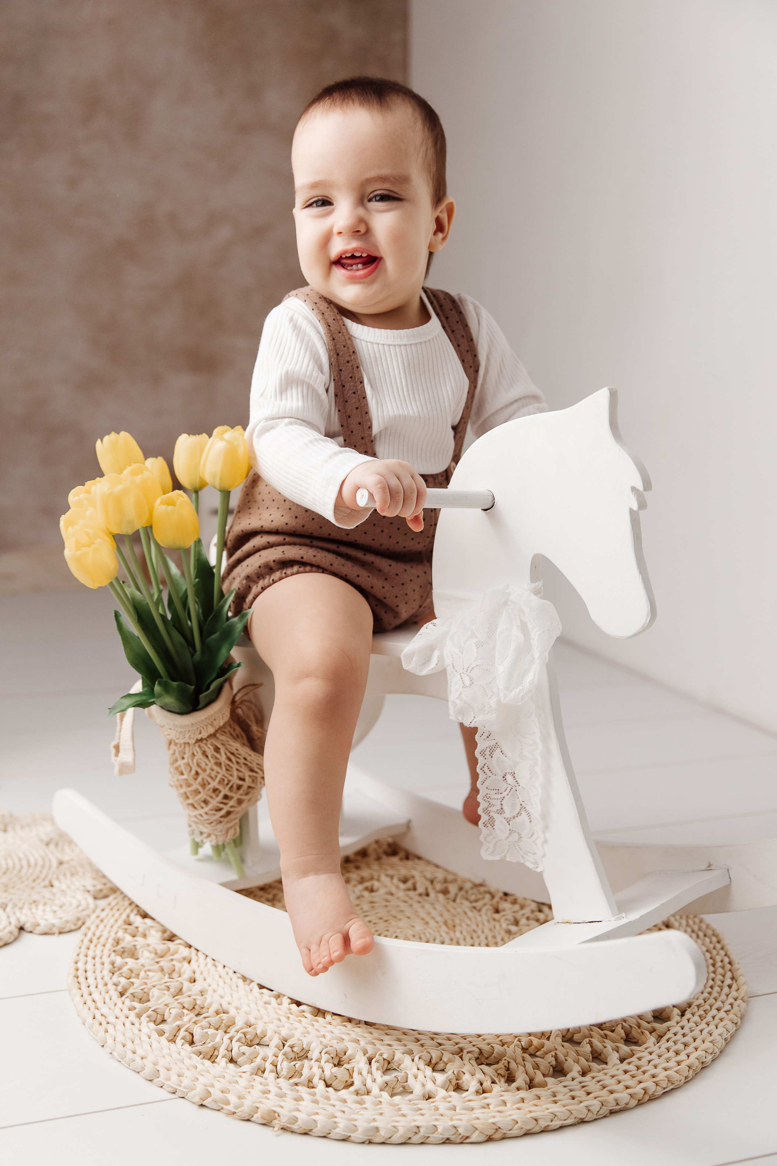 Малыши от 2 до 12 месяцев. Детский фотограф Сургут Надежда Фриз