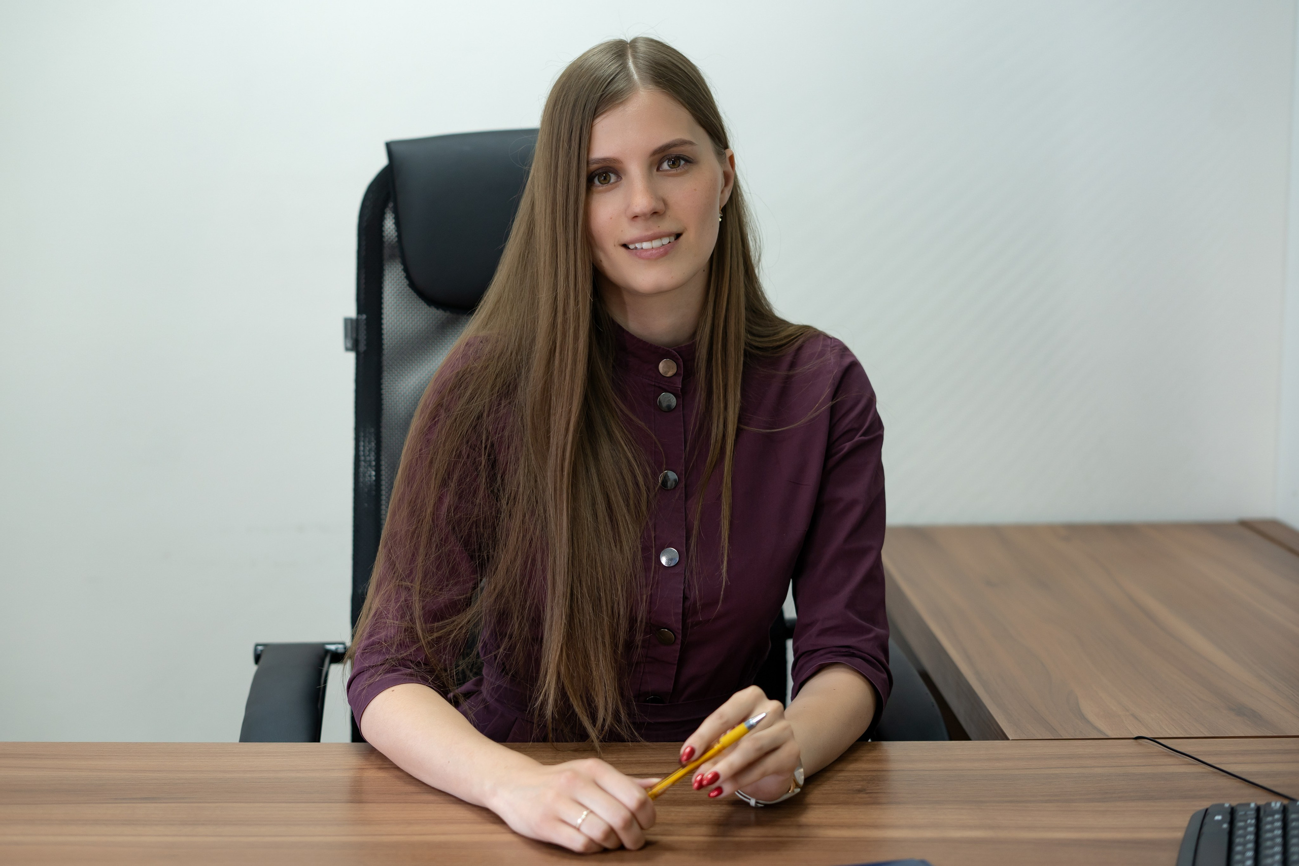 Деловые Портреты женщин и мужчин. Студийный и Рекламный Фотограф в Екатеринбурге Сергей Минин