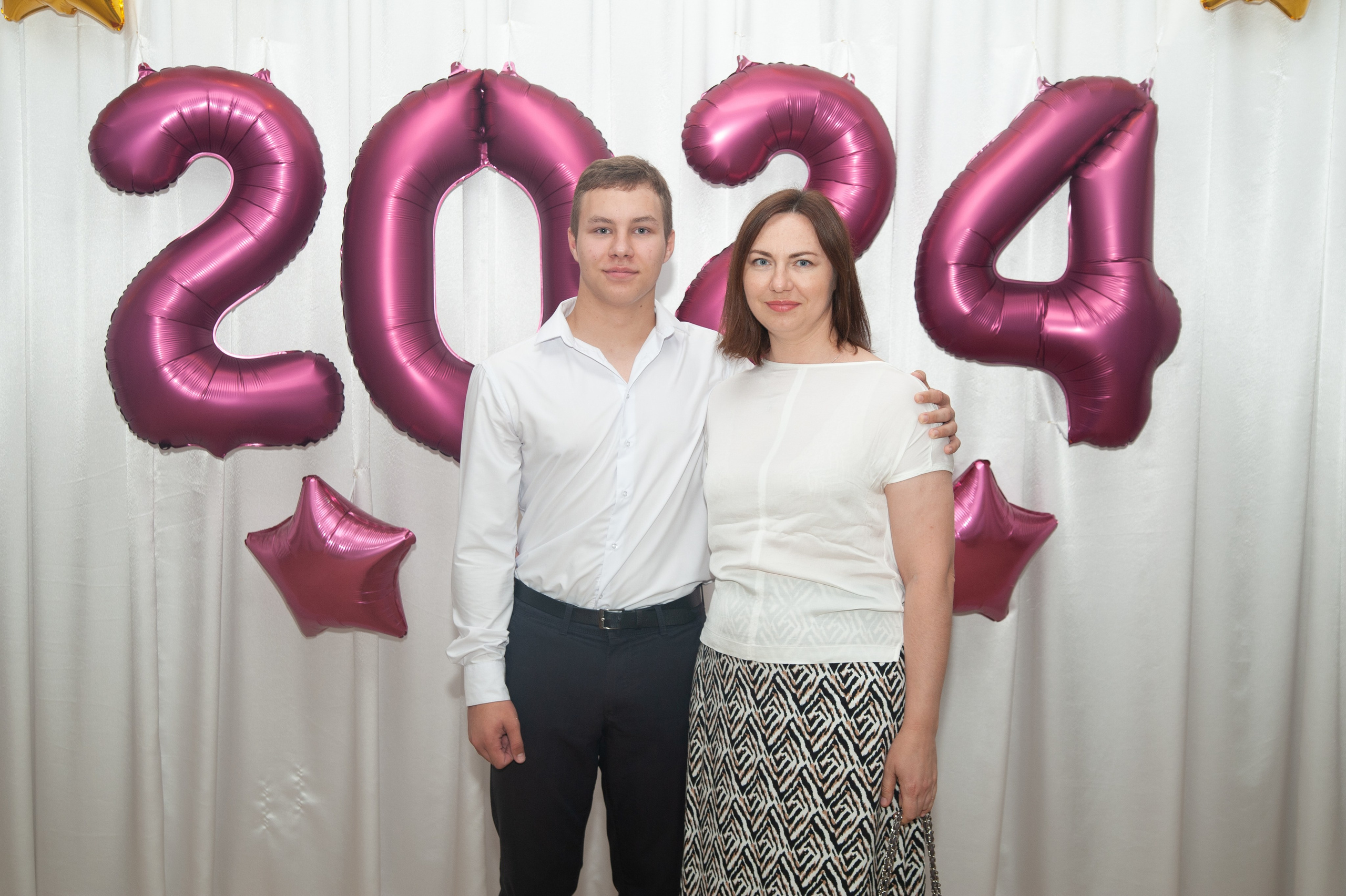 Выпускной МАОУ СОШ № 17 им. Эдуарда Есаяна. Свадебный и семейный фотограф Денис Лукьянов в Краснодаре, Краснодарском крае и Республике Крым