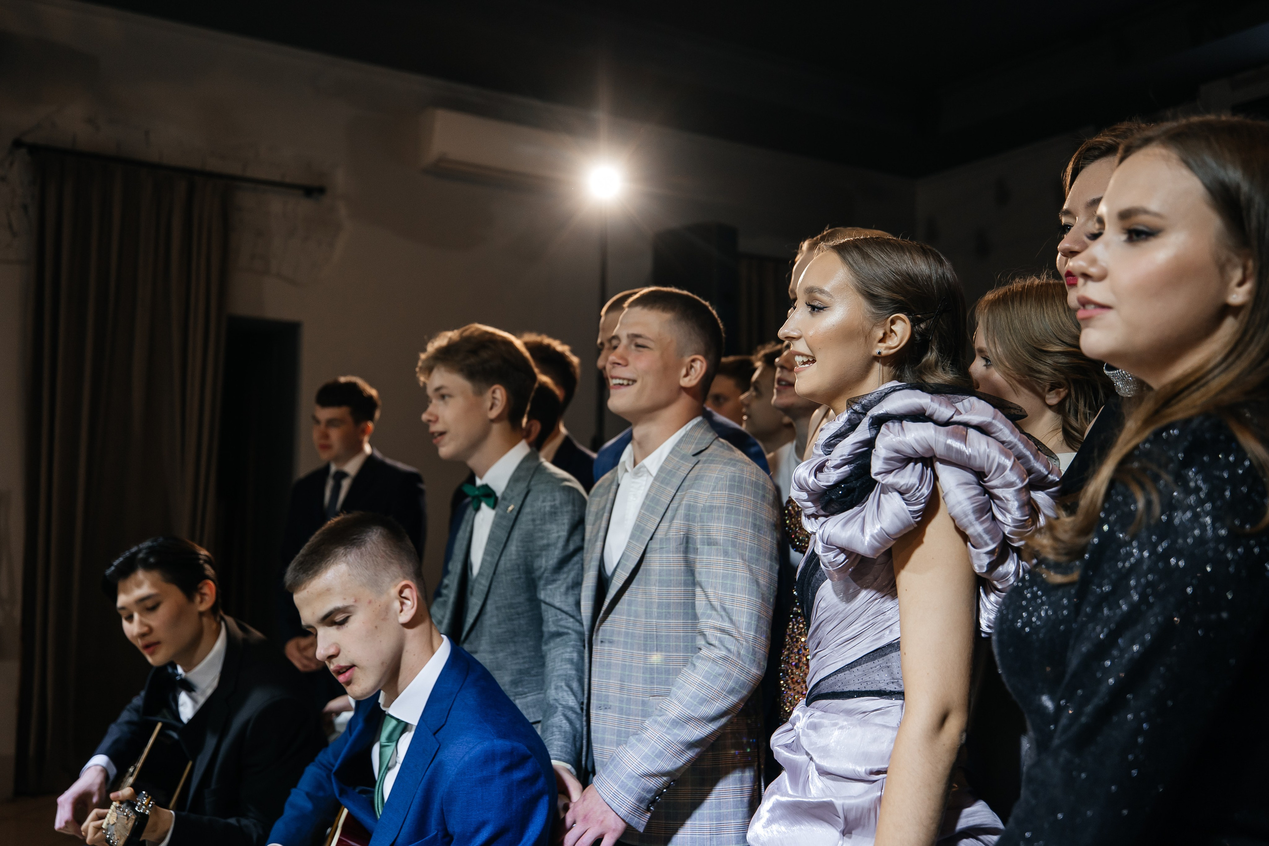 2023-06-23 Выпускной МБОУ СОШ № 10. Фотограф в Красноярске