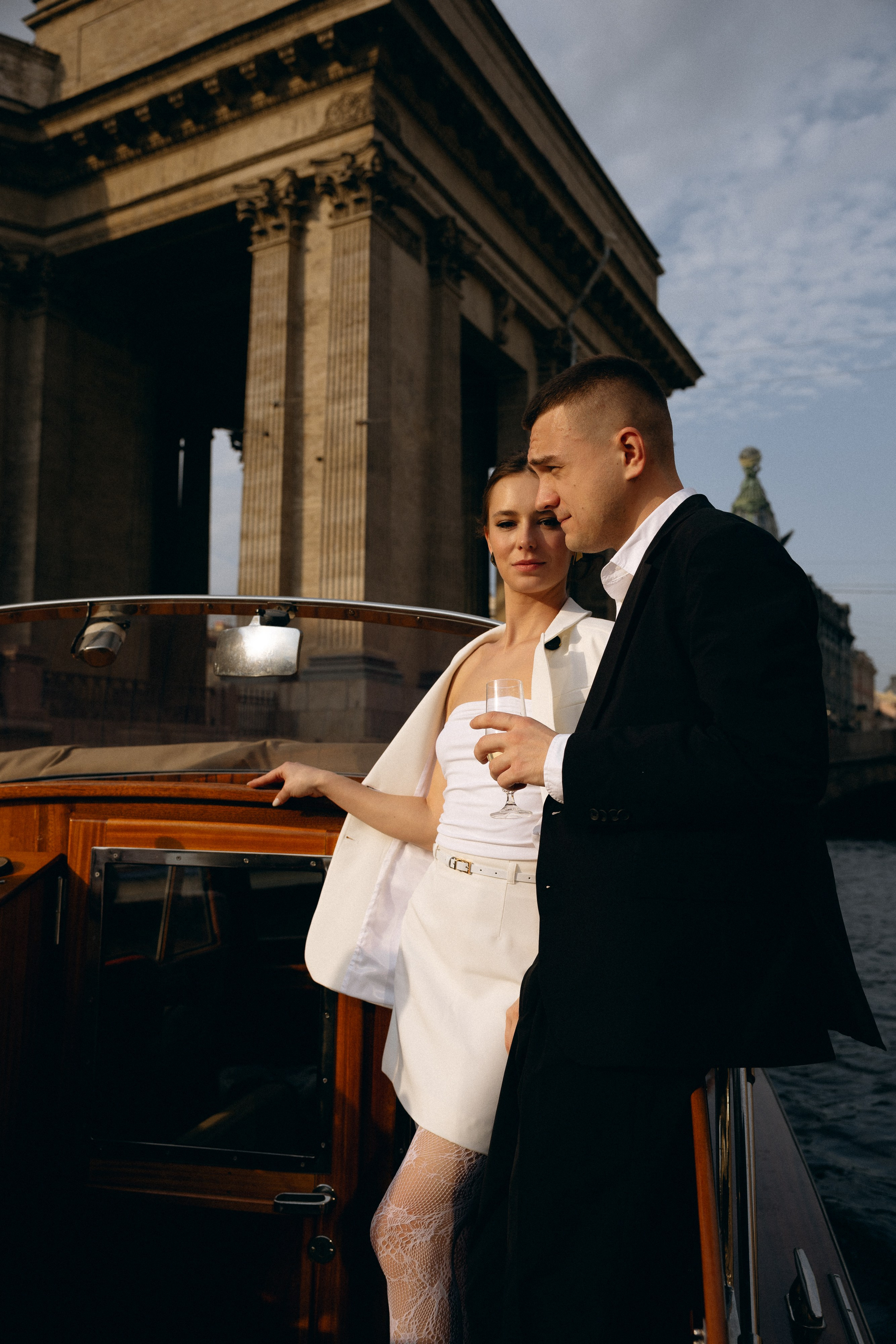 Только вдвоем под небом Петербурга. Свадебный фотограф Таня Караисаева