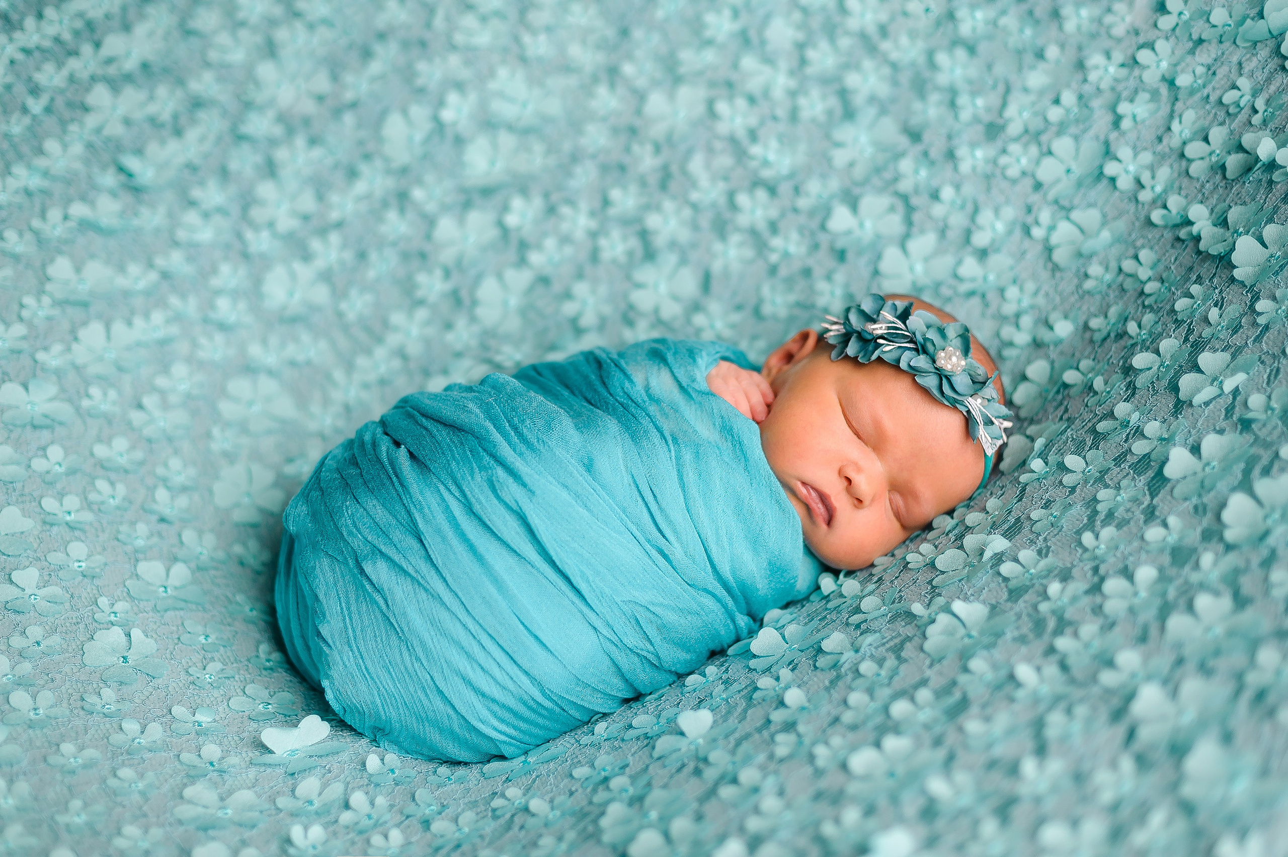 Анюта, 6 дней. Фотограф новорождённых в Йошкар-Оле Ильмира Сидоркина