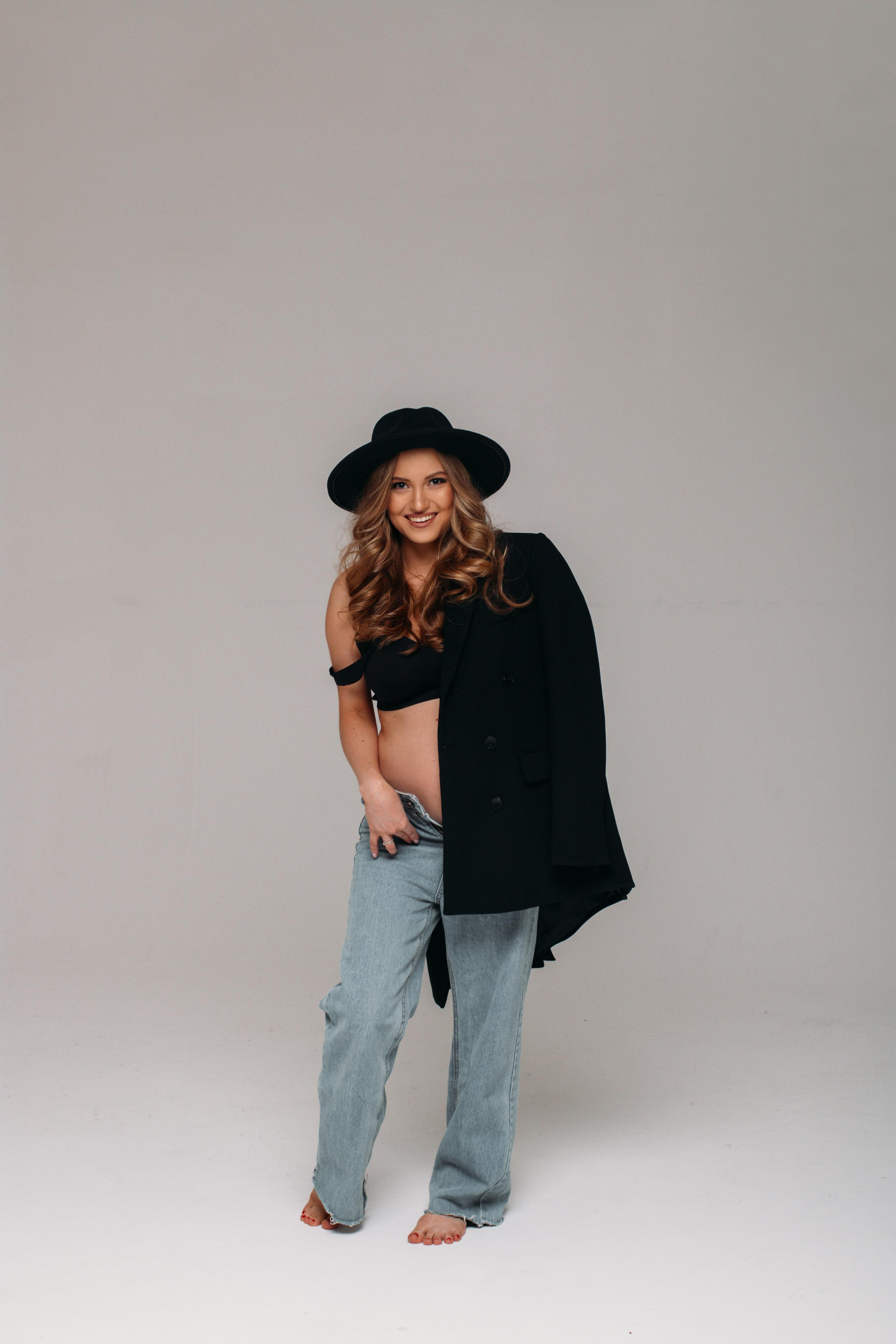 Aliya. Меня зовут Сабина, и я ваш фотограф