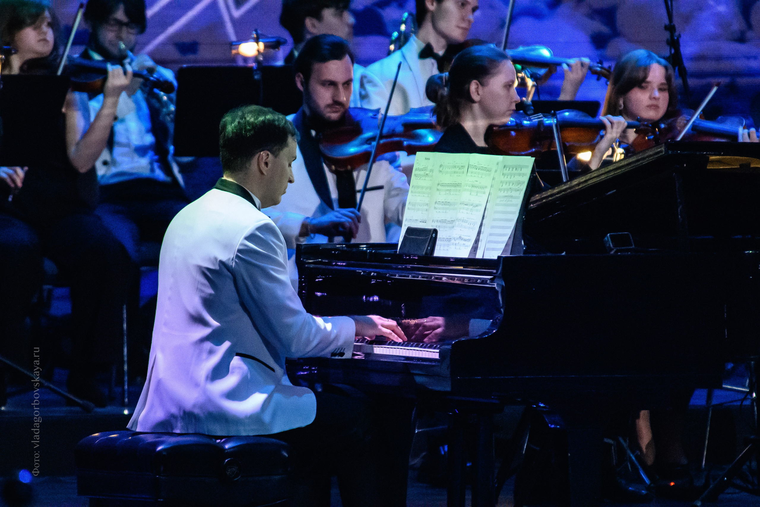 К 95-летию со дня рождения композитора Андрея Петрова. Бренд-фотограф для экспертов и блогеров в Москве Влада Горбовская