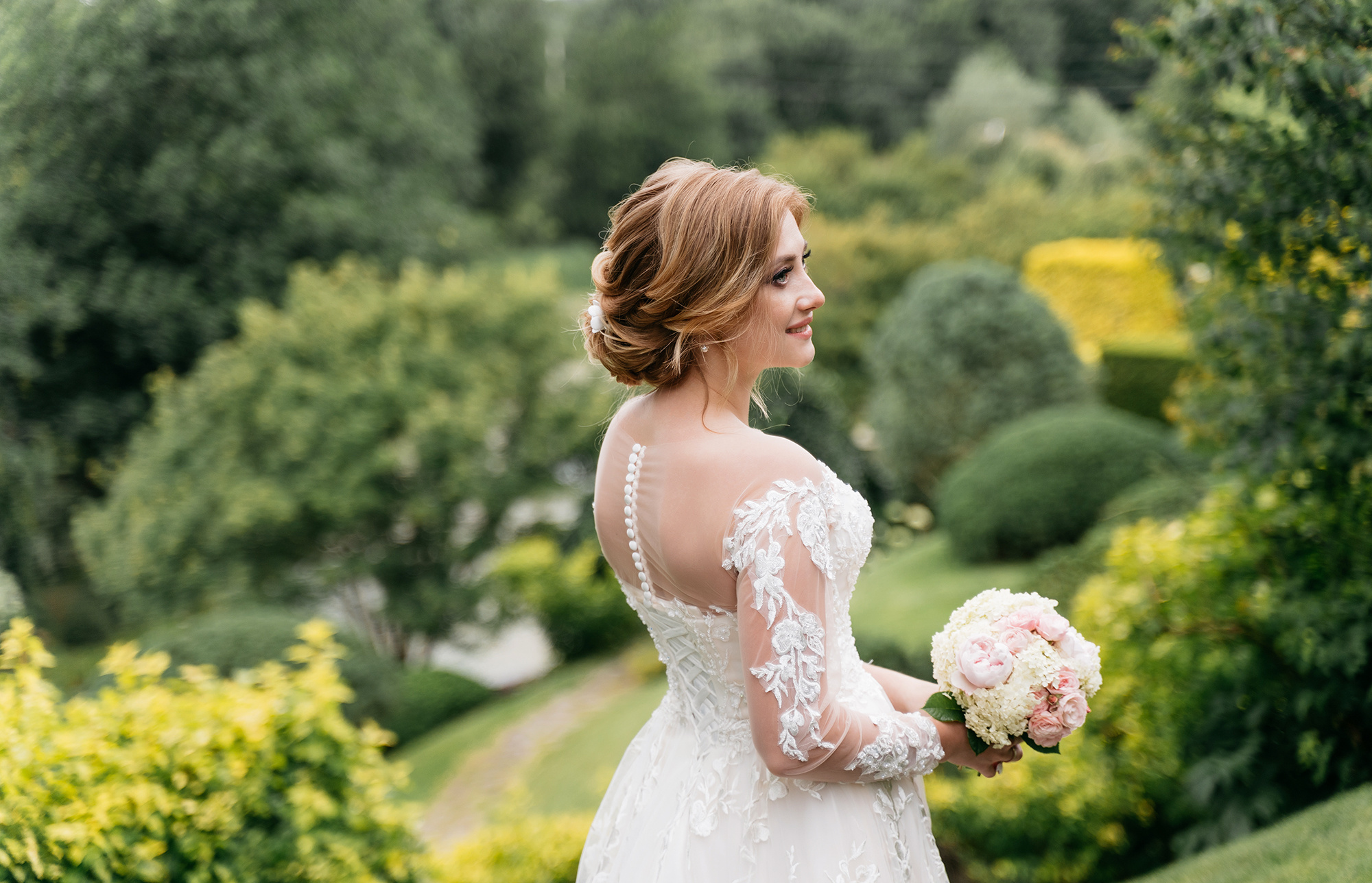 Владимир и Мария. Олег и Мария Ивановы фотограф и видеограф в Пскове Санкт - Петербурге