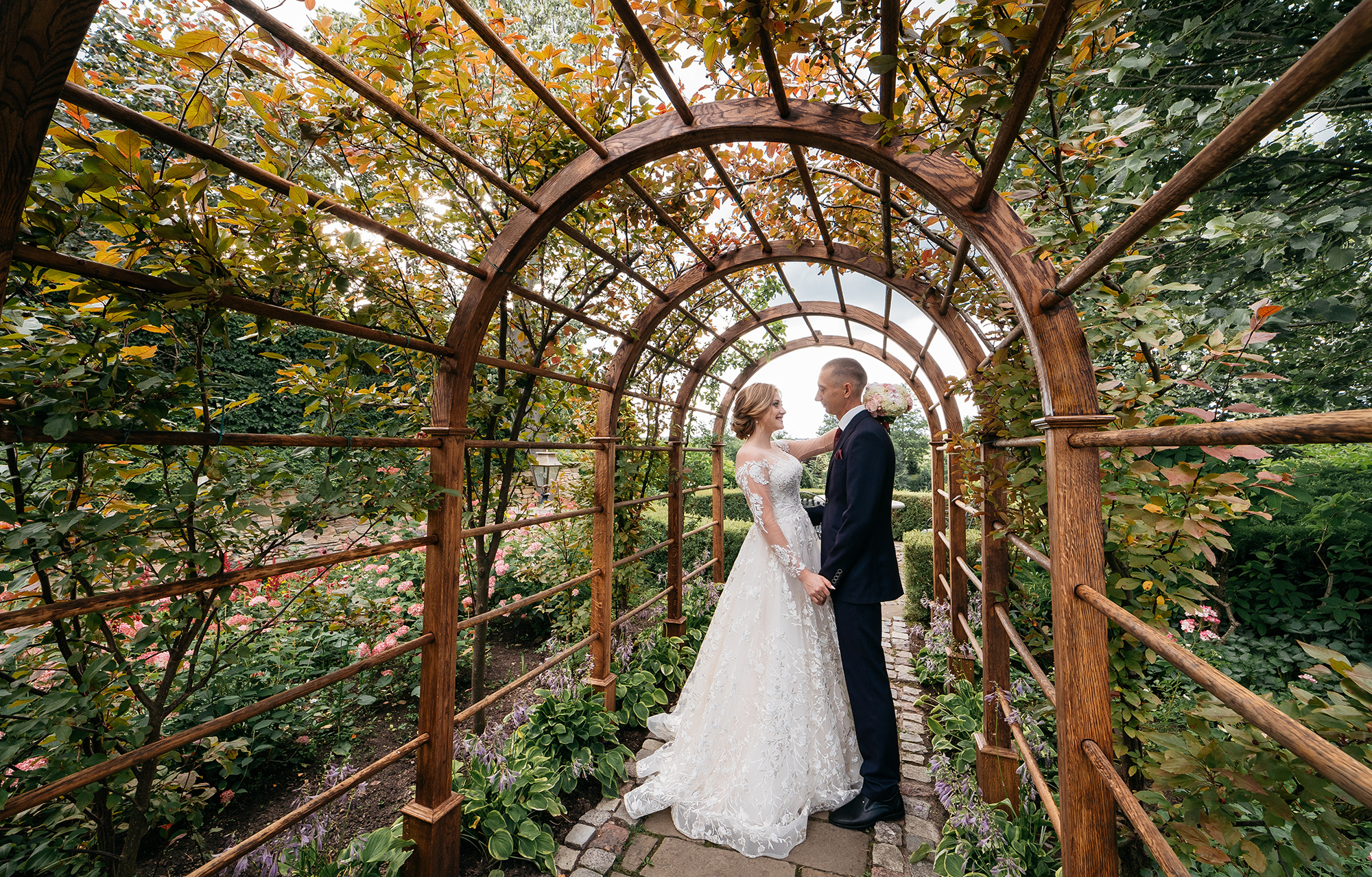 Владимир и Мария. Олег и Мария Ивановы фотограф и видеограф в Пскове Санкт - Петербурге