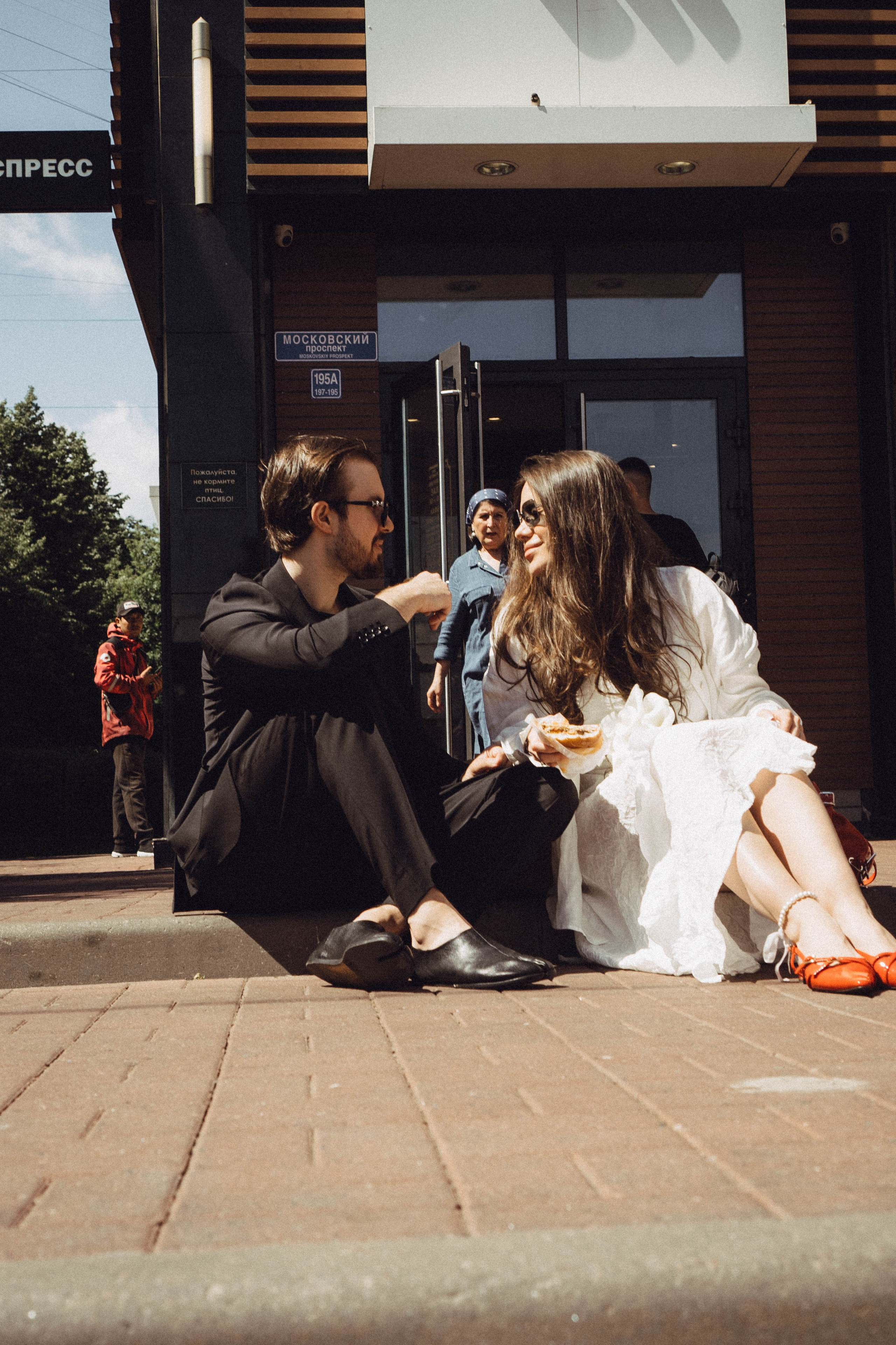 СВАДЕБНАЯ СЬЕМКА В ПАРКЕ ПОБЕДЫ И ПРОГУЛКА ПО МОСКОВСКОМУ ПРОСПЕКТУ. Профессиональный фотограф, Санкт-Петербург — Виктория Богомолова
