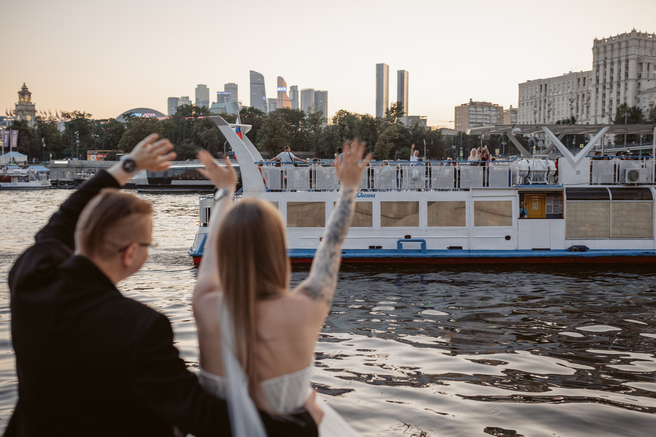 Арбат и набережная. Свадебный фотограф Курзина Ольга | Москва
