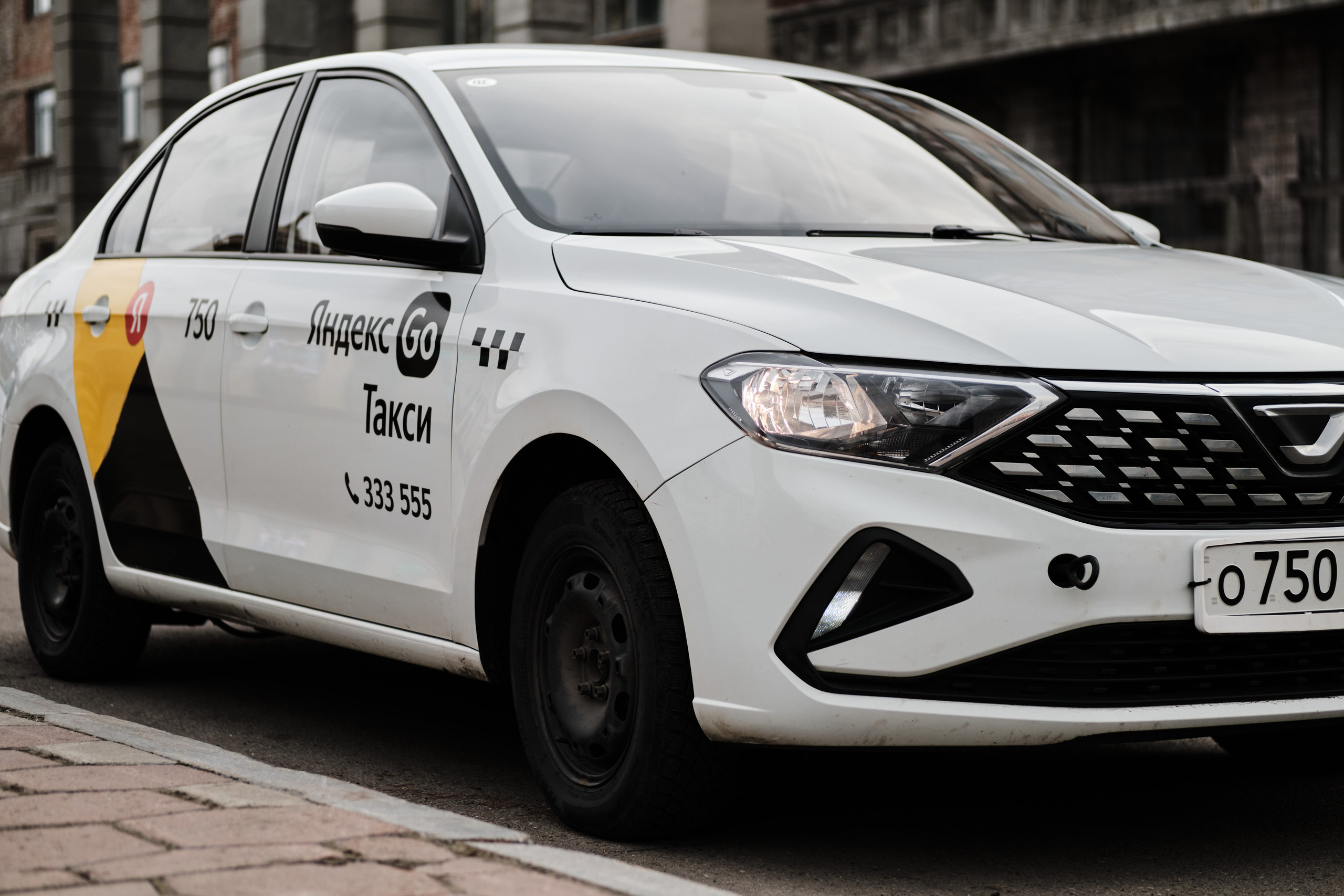 Новый автопарк Яндекс такси в Новокузнецке. Свадебный и семейный фотограф в Новокузнецке Иван Иванов