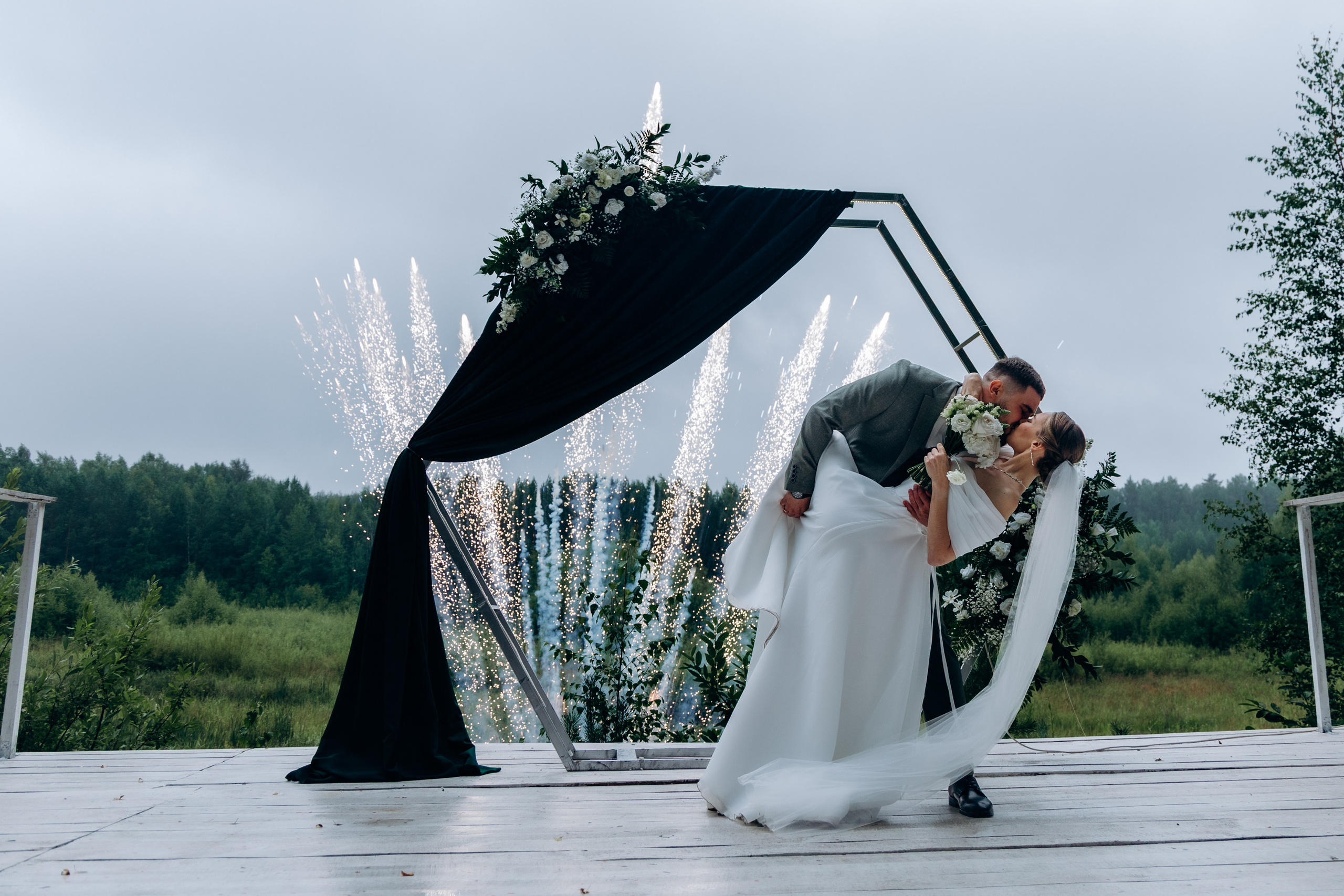 Свадьбы 2026. Свадебный и семейный фотограф в Екатеринбурге Елена Чупина