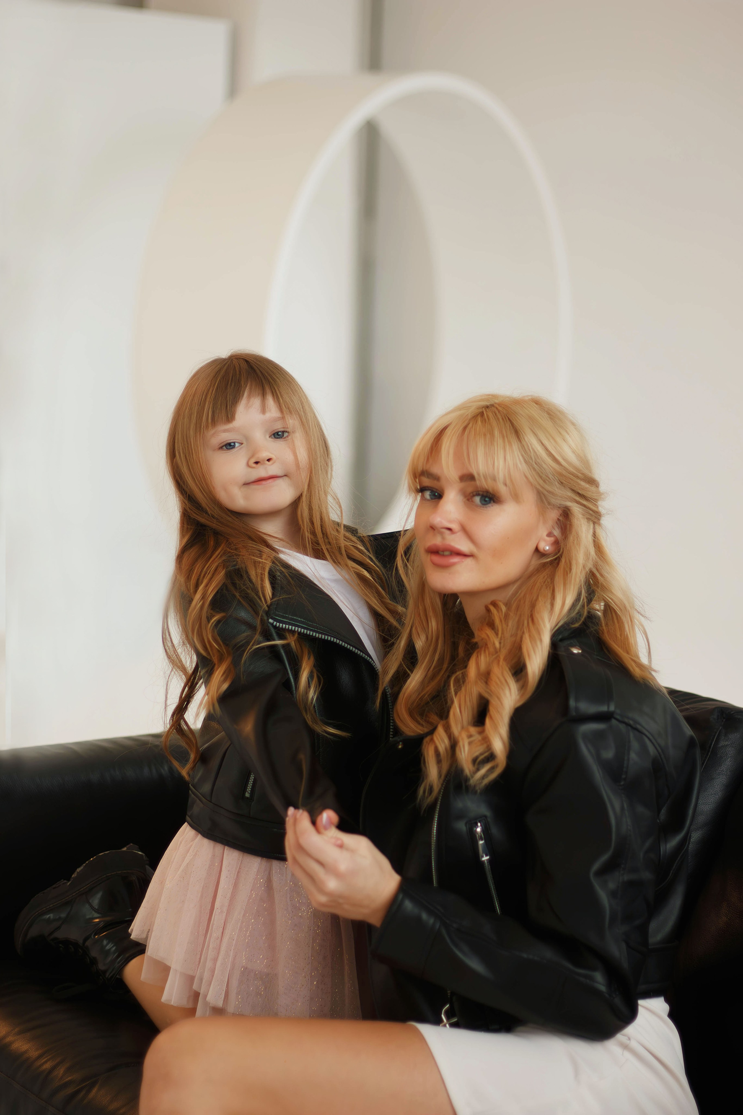 EVIJA&MILANA. Бережно сохраняю ваши чувства и истории на своих фотографиях