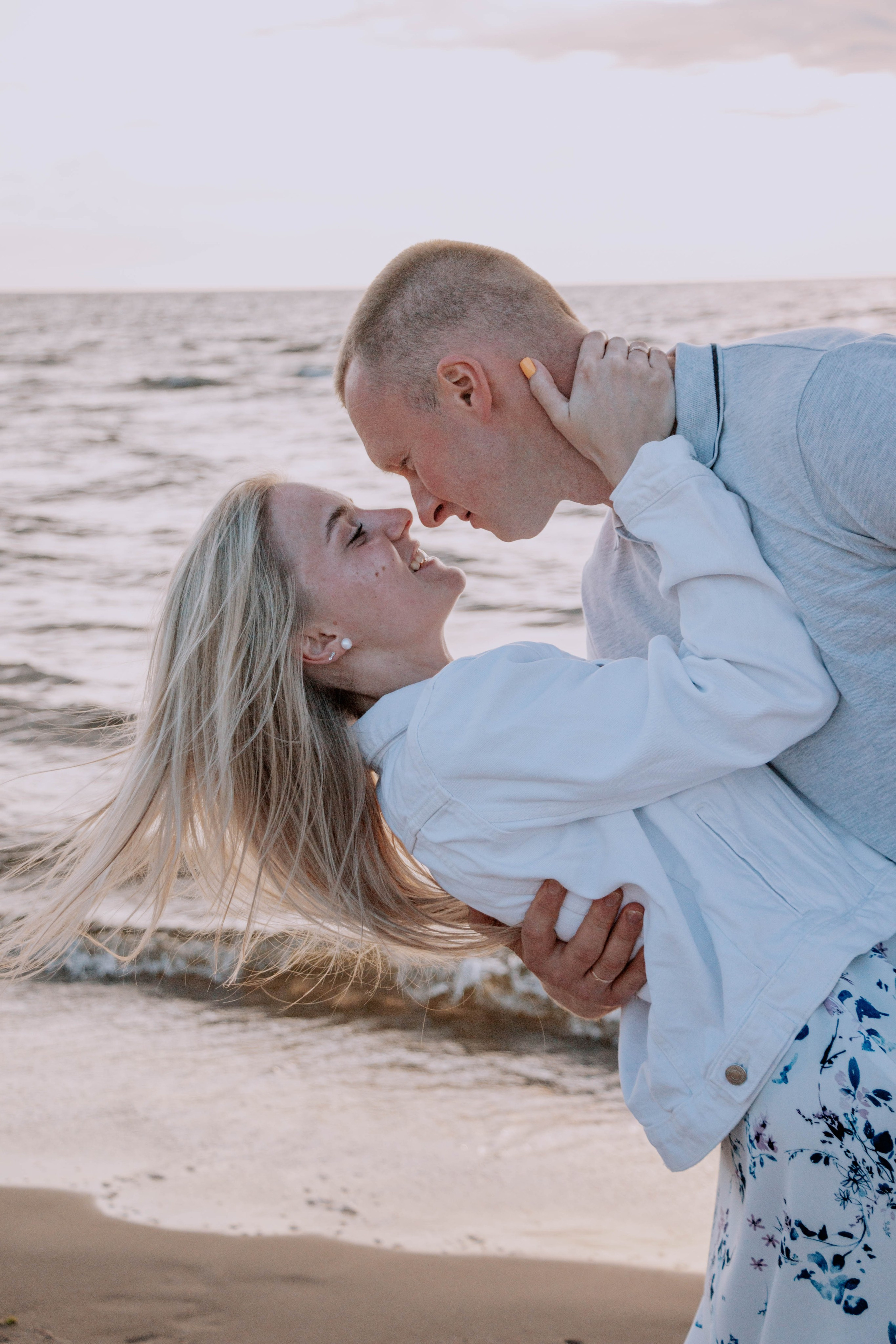 Бережно сохраняю ваши чувства и истории на своих фотографиях