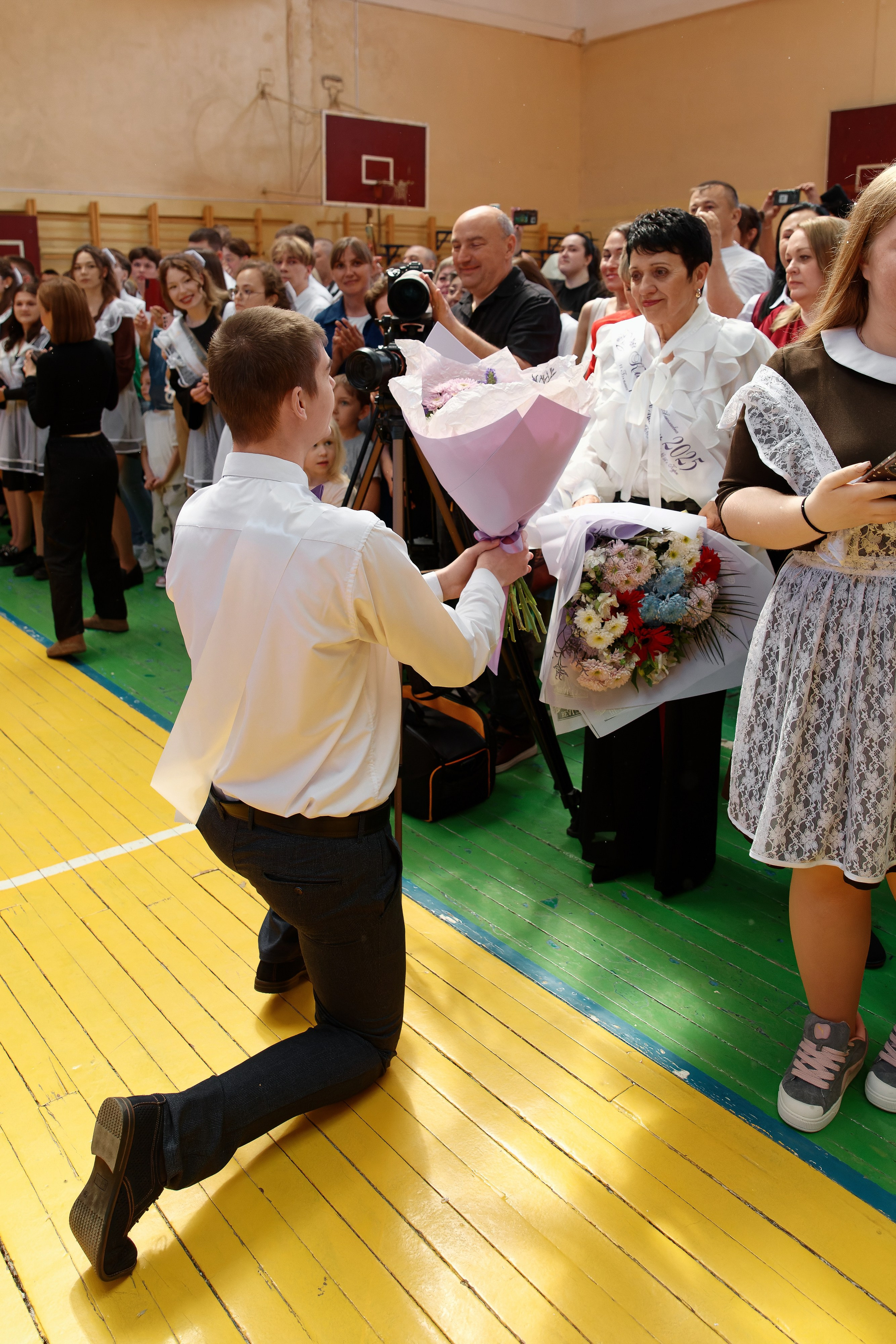 Последний звонок Школа № 42. Семейный фотограф — Макс Белогрудов