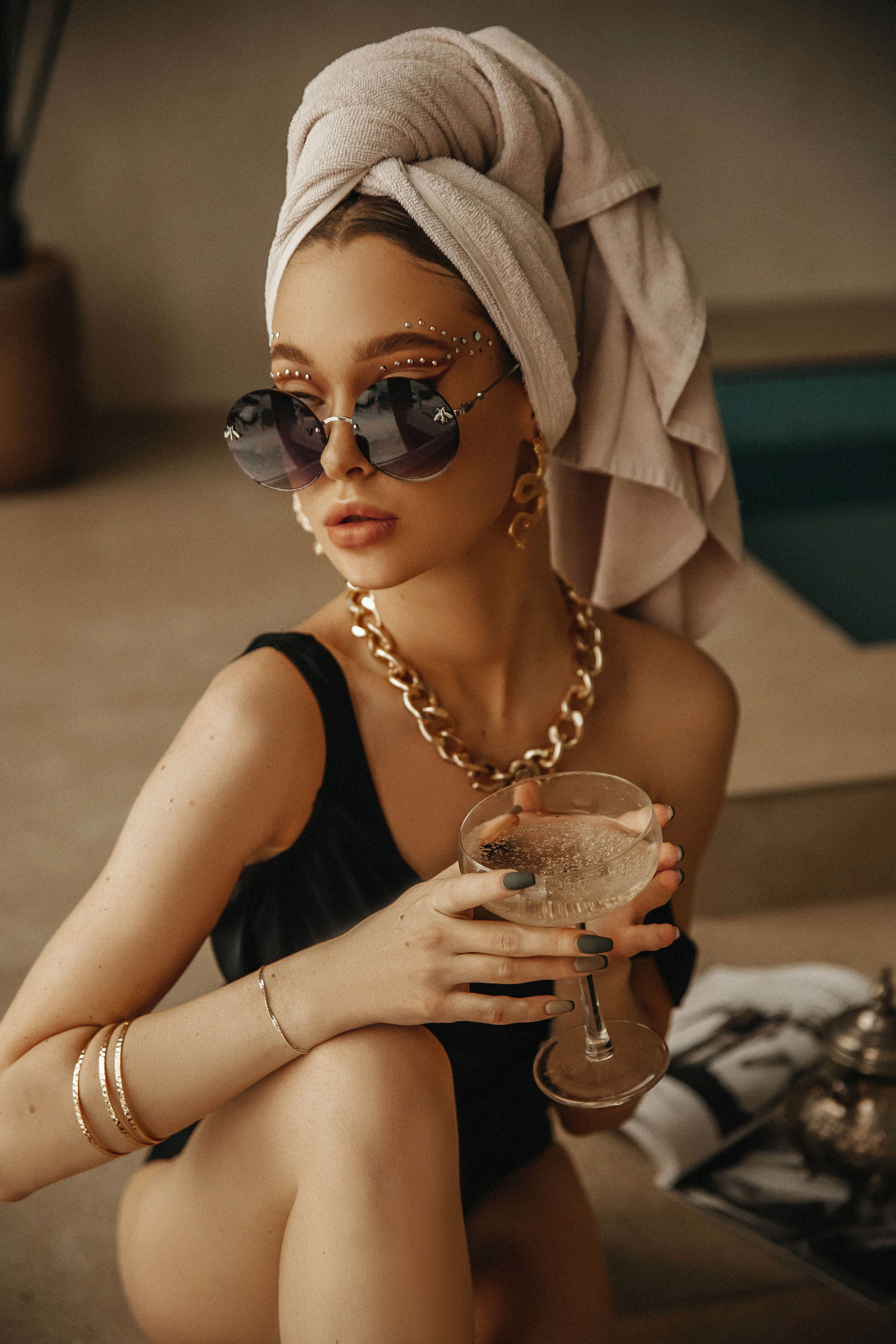 Женская фотосессия в бассейне в Москве. Свадебный и семейный фотограф в Москве