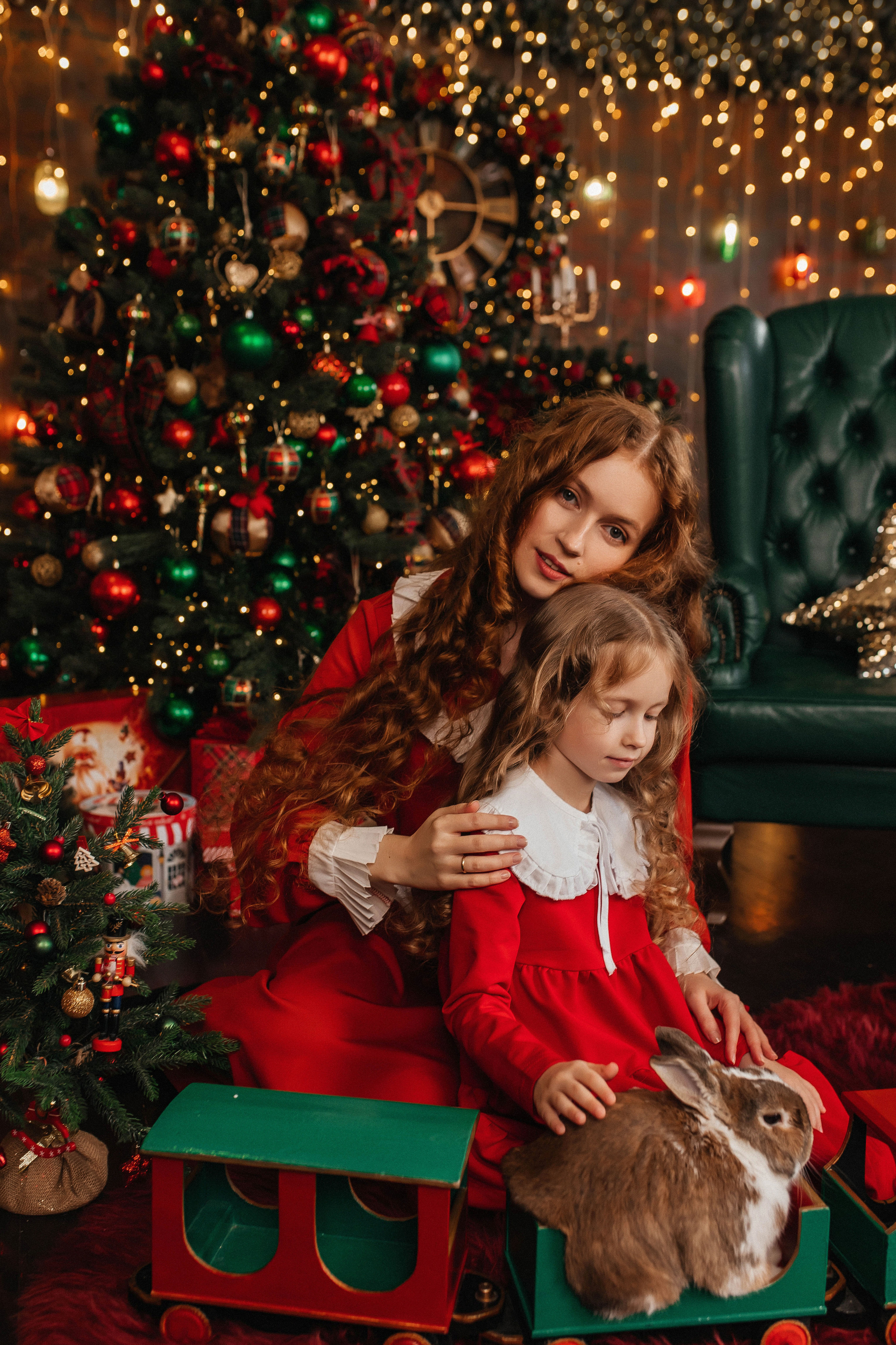 Новогодняя семейная фотосессия в студии с ребенком. Свадебный и семейный фотограф в Москве