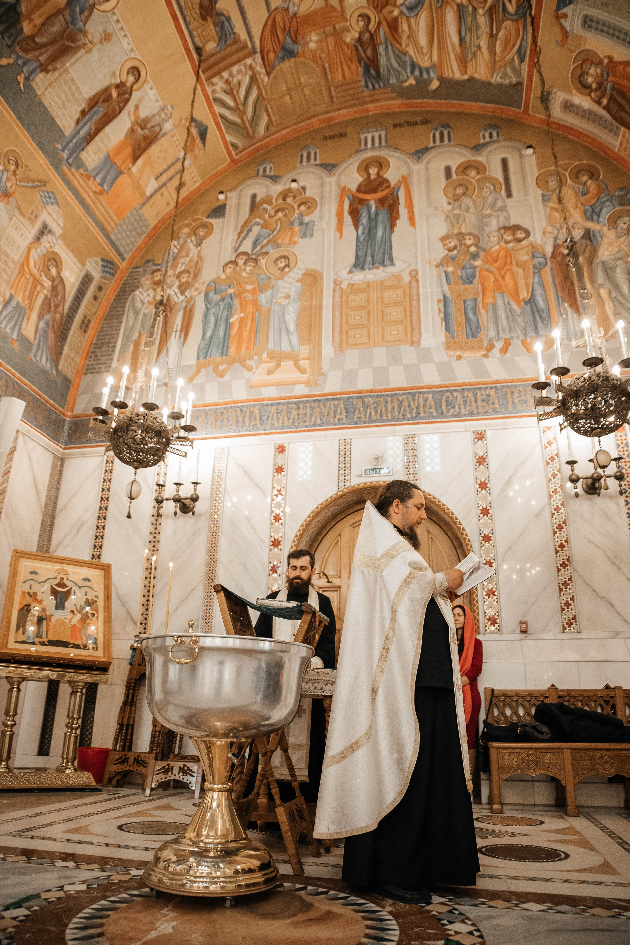 Фотосессия Крещения ребенка в Москве. Свадебный и семейный фотограф в Москве