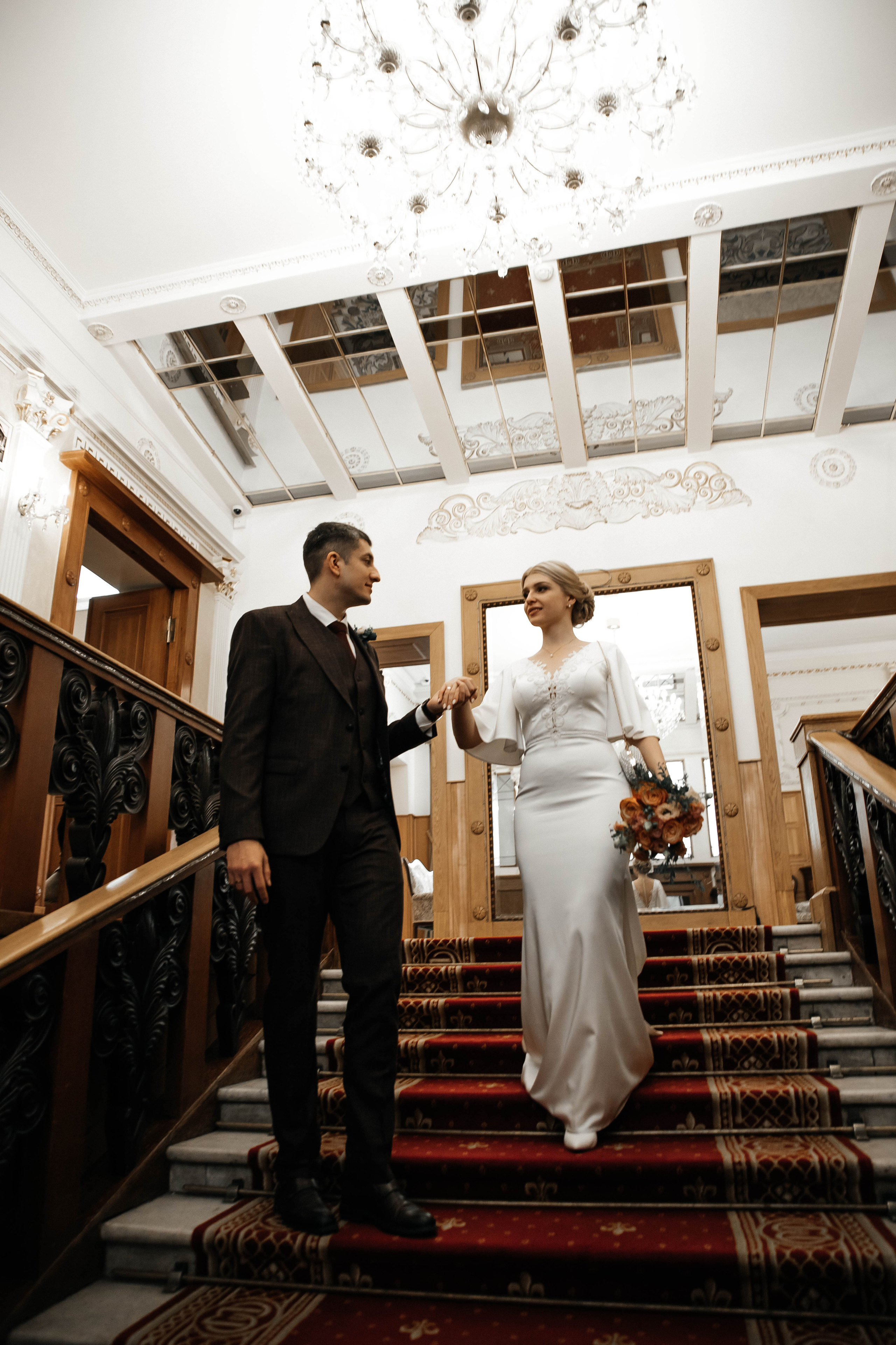 Свадебная фотопрогулка в Москве. Свадебный и семейный фотограф в Москве